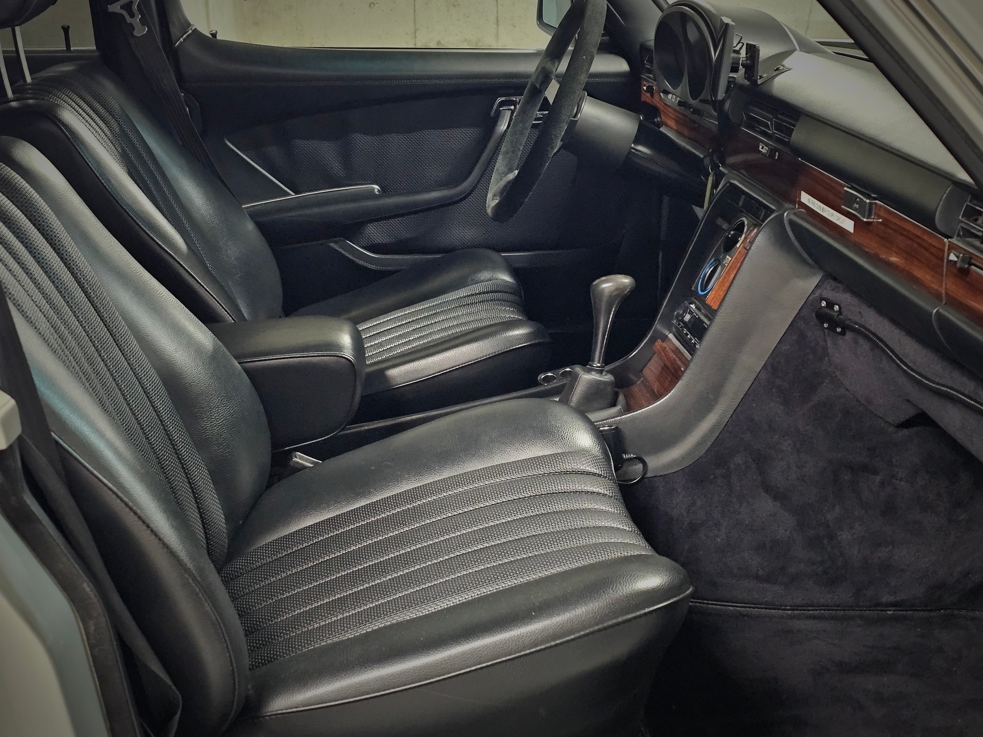 MERCEDES-BENZ 350 SE-image-11