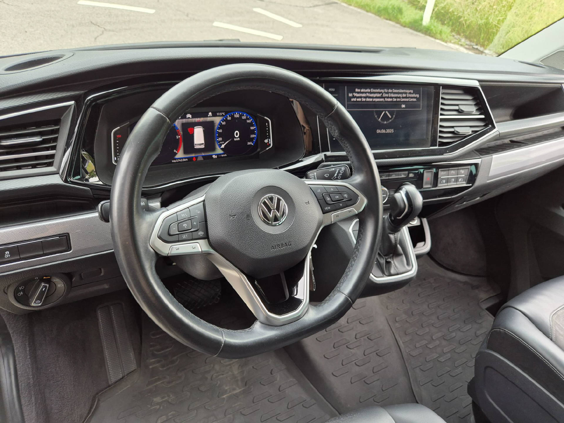 VW T6.1 Multivan 2.0 TDI 199 Highline DSG 4m-image-9