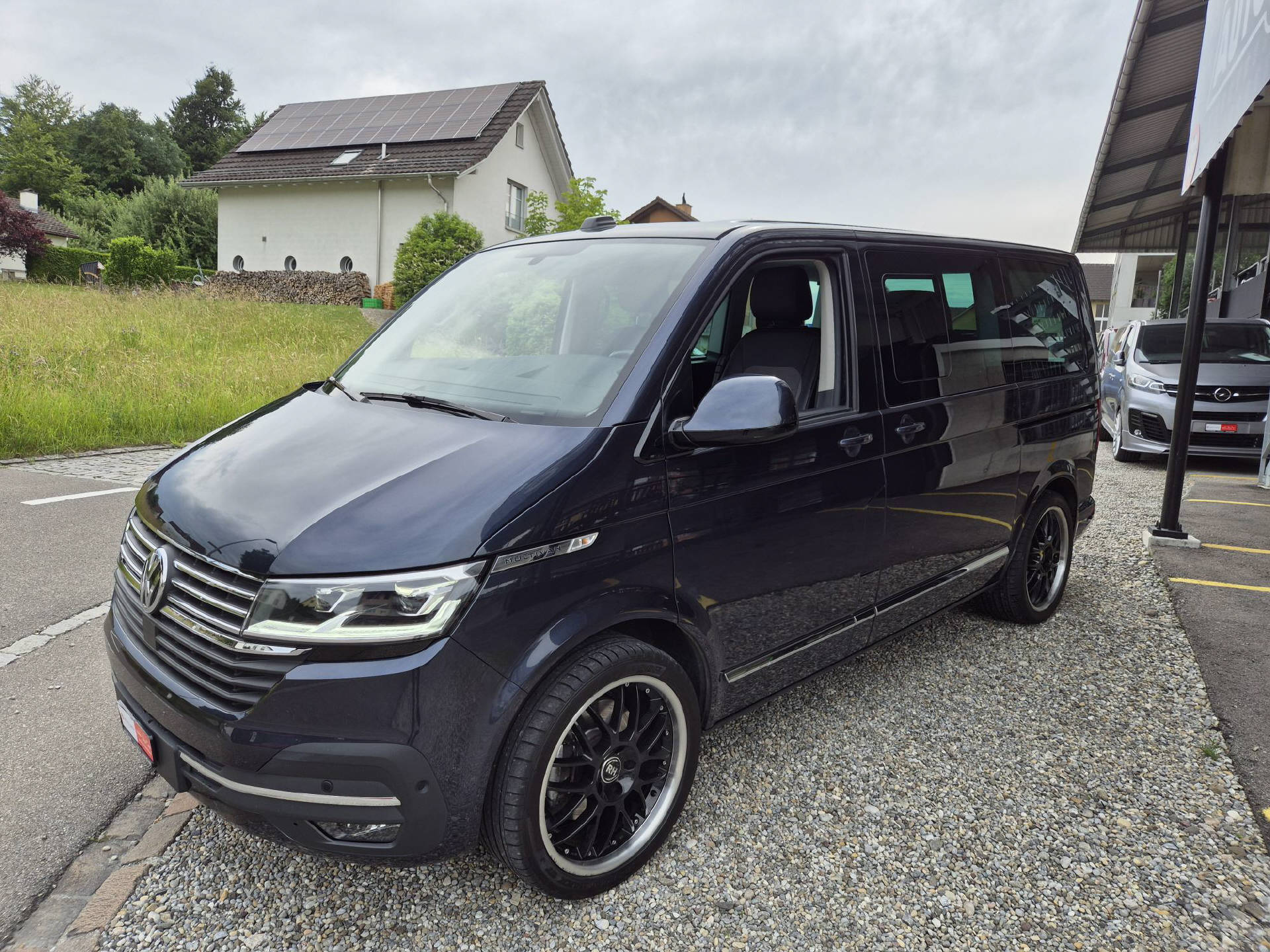VW T6.1 Multivan 2.0 TDI 199 Highline DSG 4m-image-6