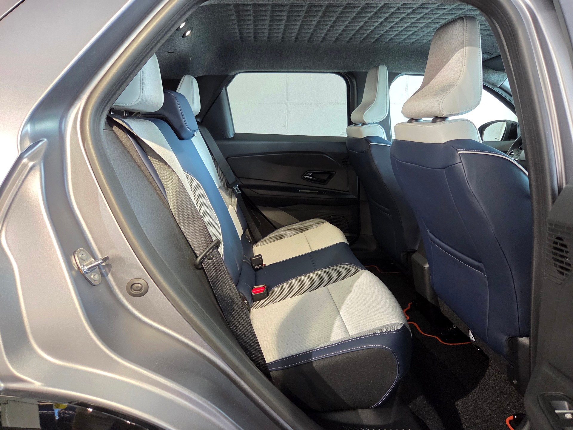 RENAULT R5 E-TECH ELECTRIC Roland Garros 150PS Comfort Range-image-16