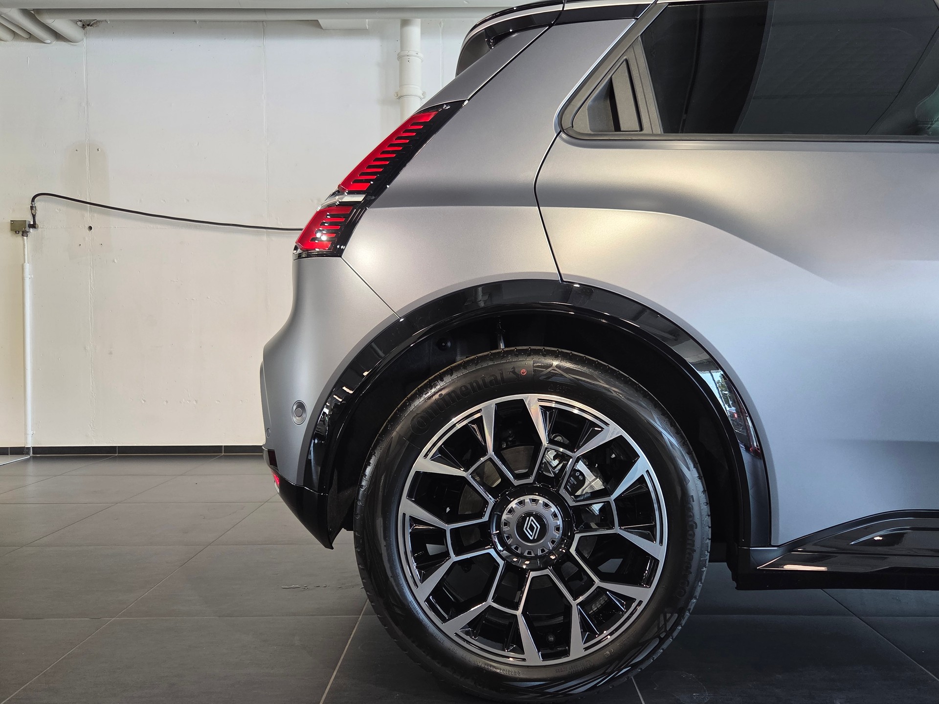 RENAULT R5 E-TECH ELECTRIC Roland Garros 150PS Comfort Range-image-12