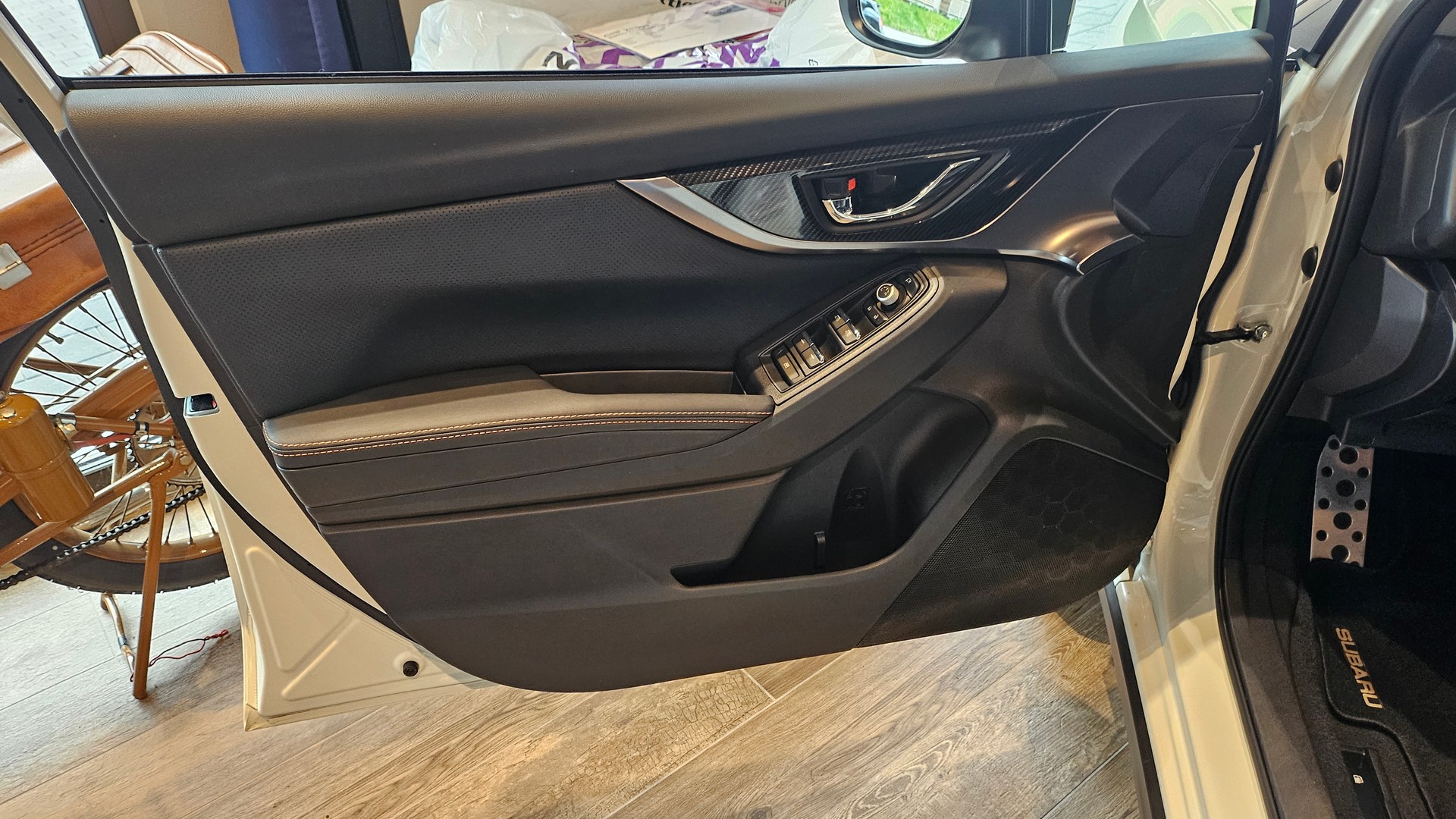 SUBARU XV 2.0 Luxury AWD Lineartronic-image-22