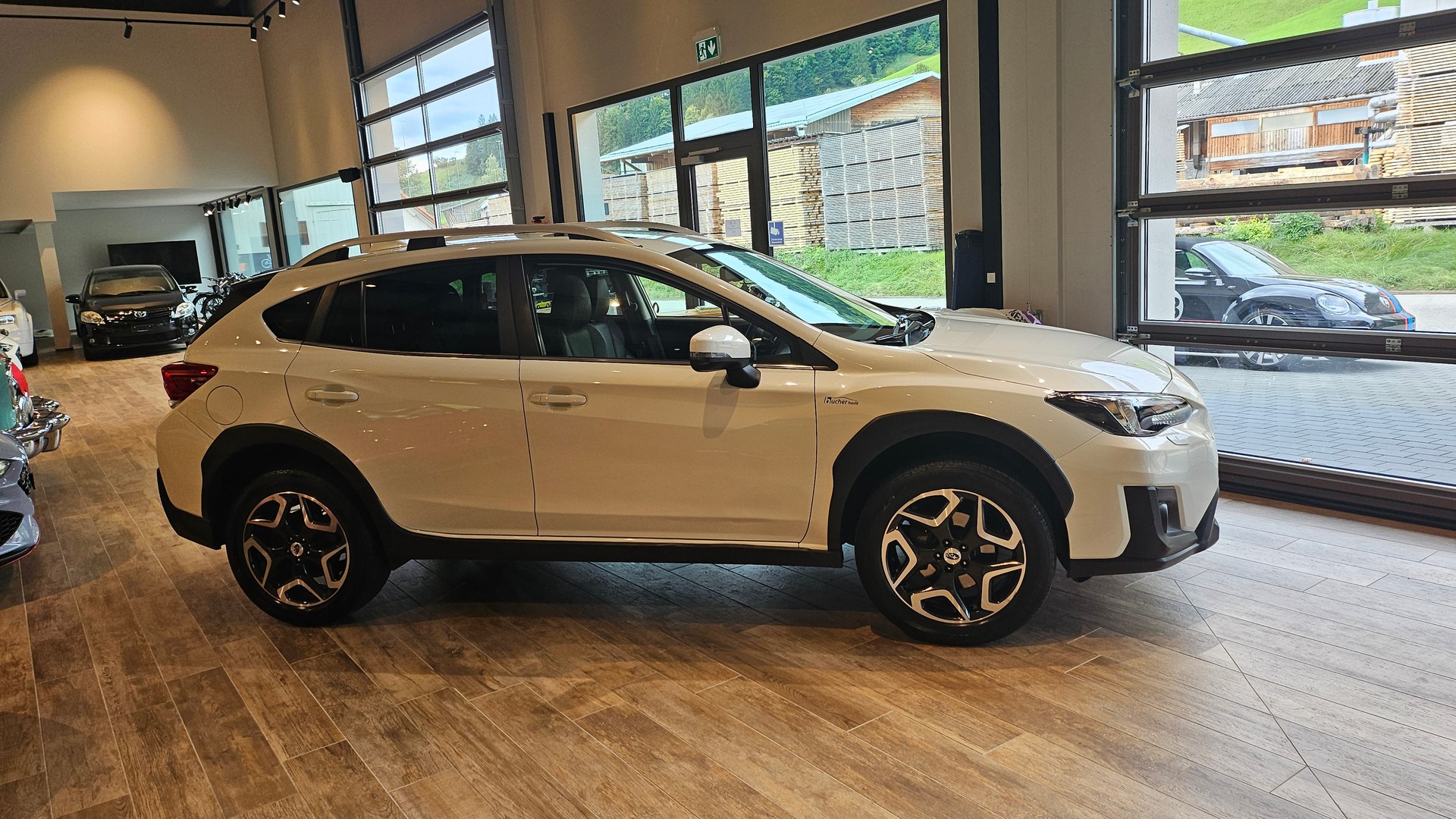 SUBARU XV 2.0 Luxury AWD Lineartronic-image-6