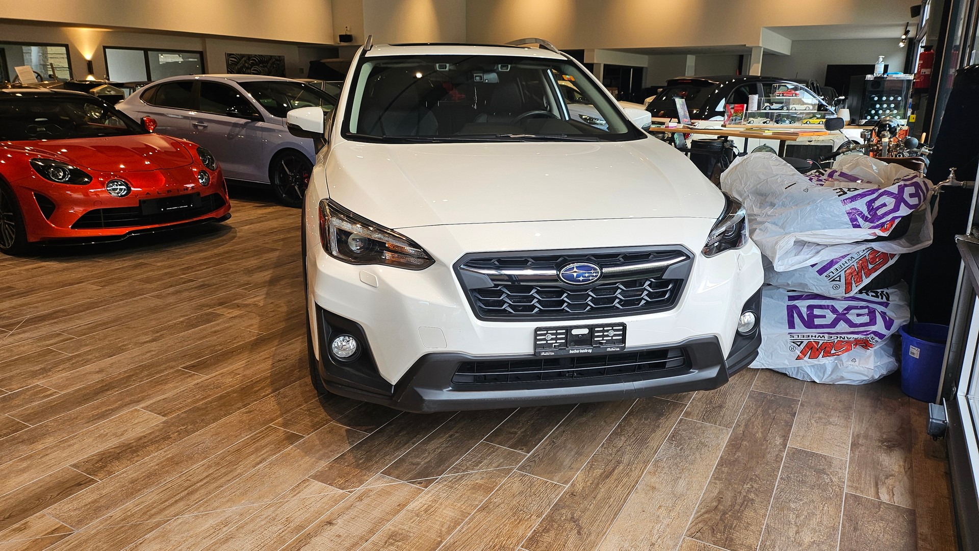 SUBARU XV 2.0 Luxury AWD Lineartronic-showroom-element-2
