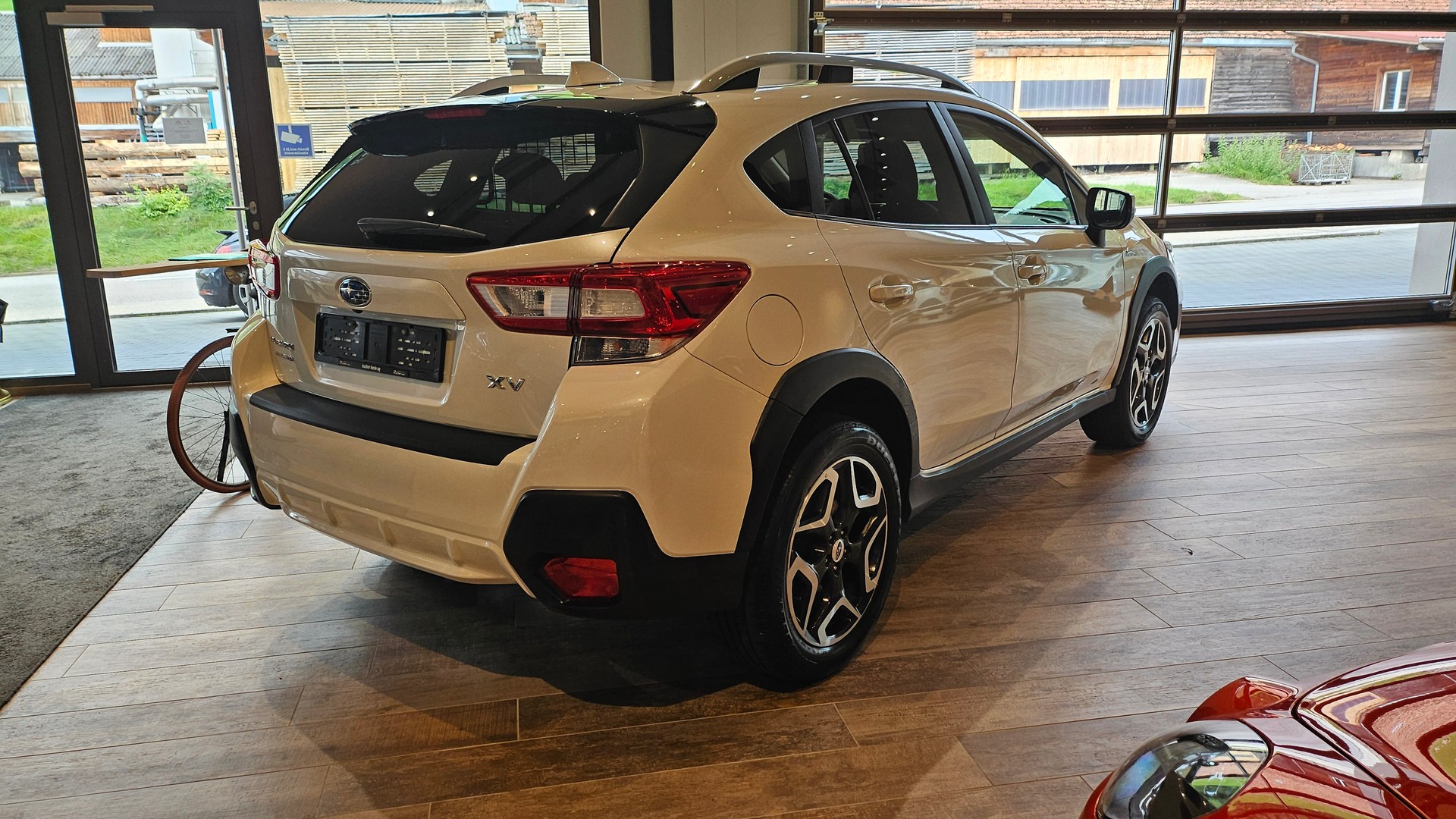 SUBARU XV 2.0 Luxury AWD Lineartronic-image-9
