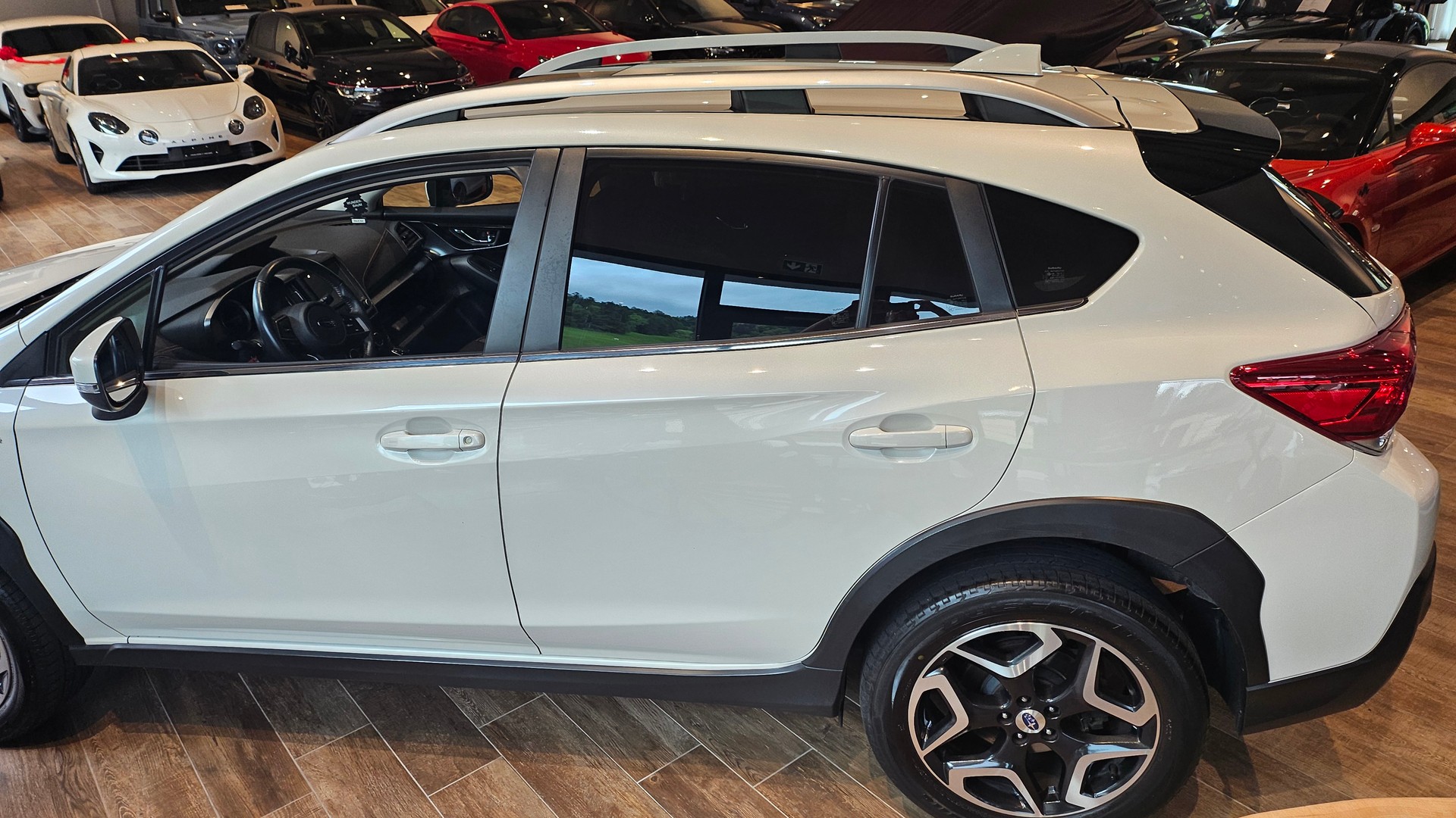SUBARU XV 2.0 Luxury AWD Lineartronic-image-15