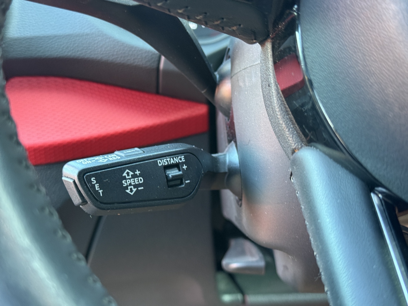 AUDI Q2 30 TFSI Sport S-tronic-image-21