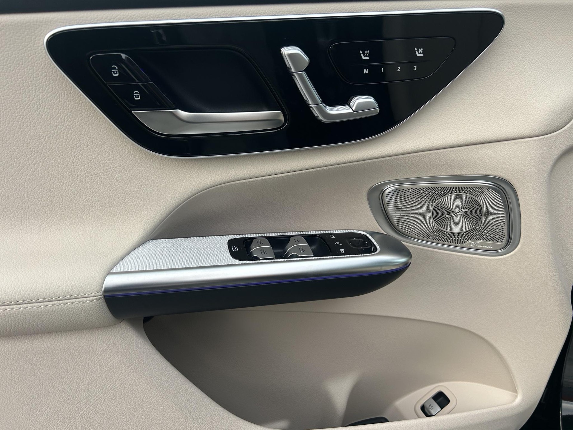 MERCEDES-BENZ GLC 220 d Avantgarde 4matic-image-15