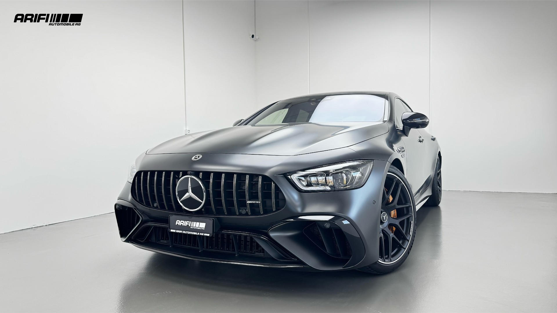 MERCEDES-BENZ AMG GT 4 63 S E Performance Graphitgrau Magno