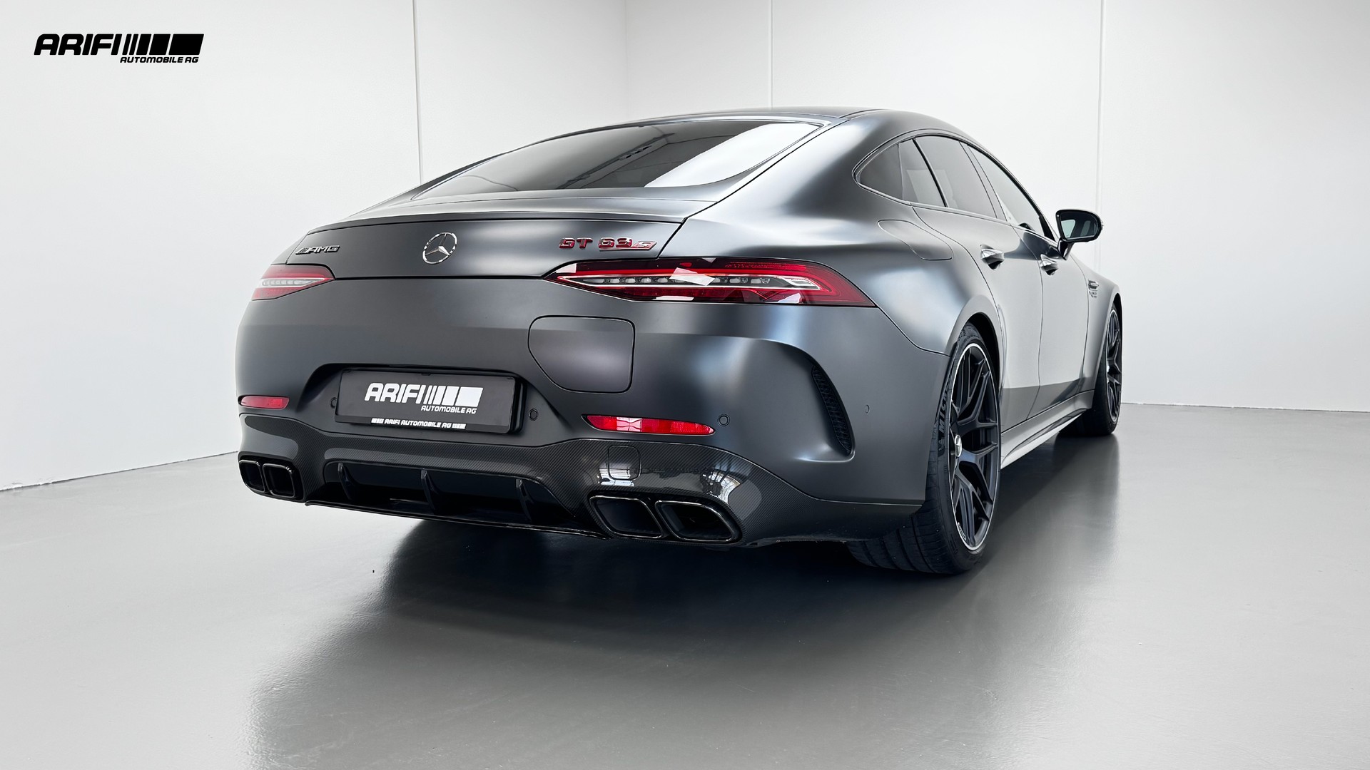 MERCEDES-BENZ AMG GT 4 63 S E Performance Graphitgrau Magno-image-5