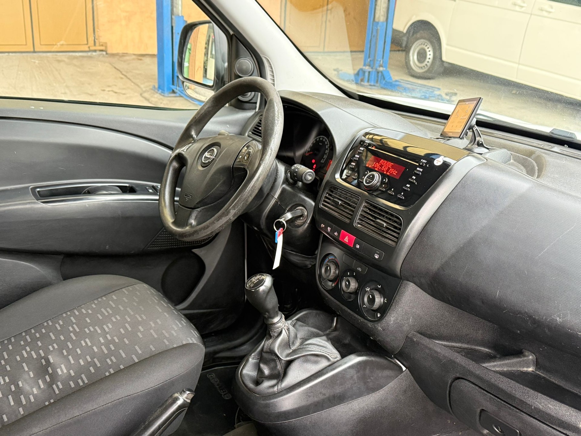 OPEL Combo 1.3 CDTI 2.2 L1H1-image-9
