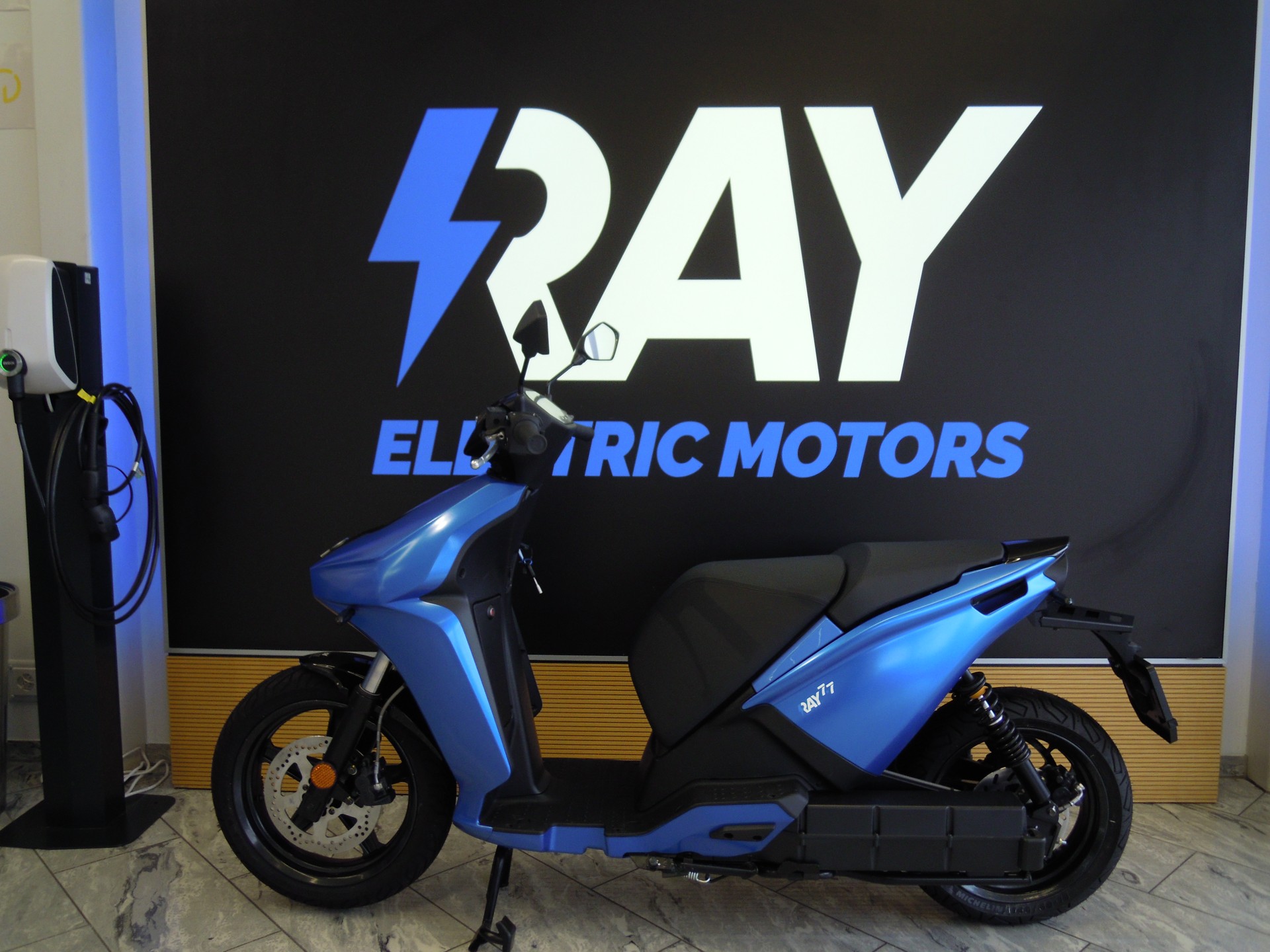 RAY RAY 7.7 3.3kW Rapid Charger und Typ 2-image-7