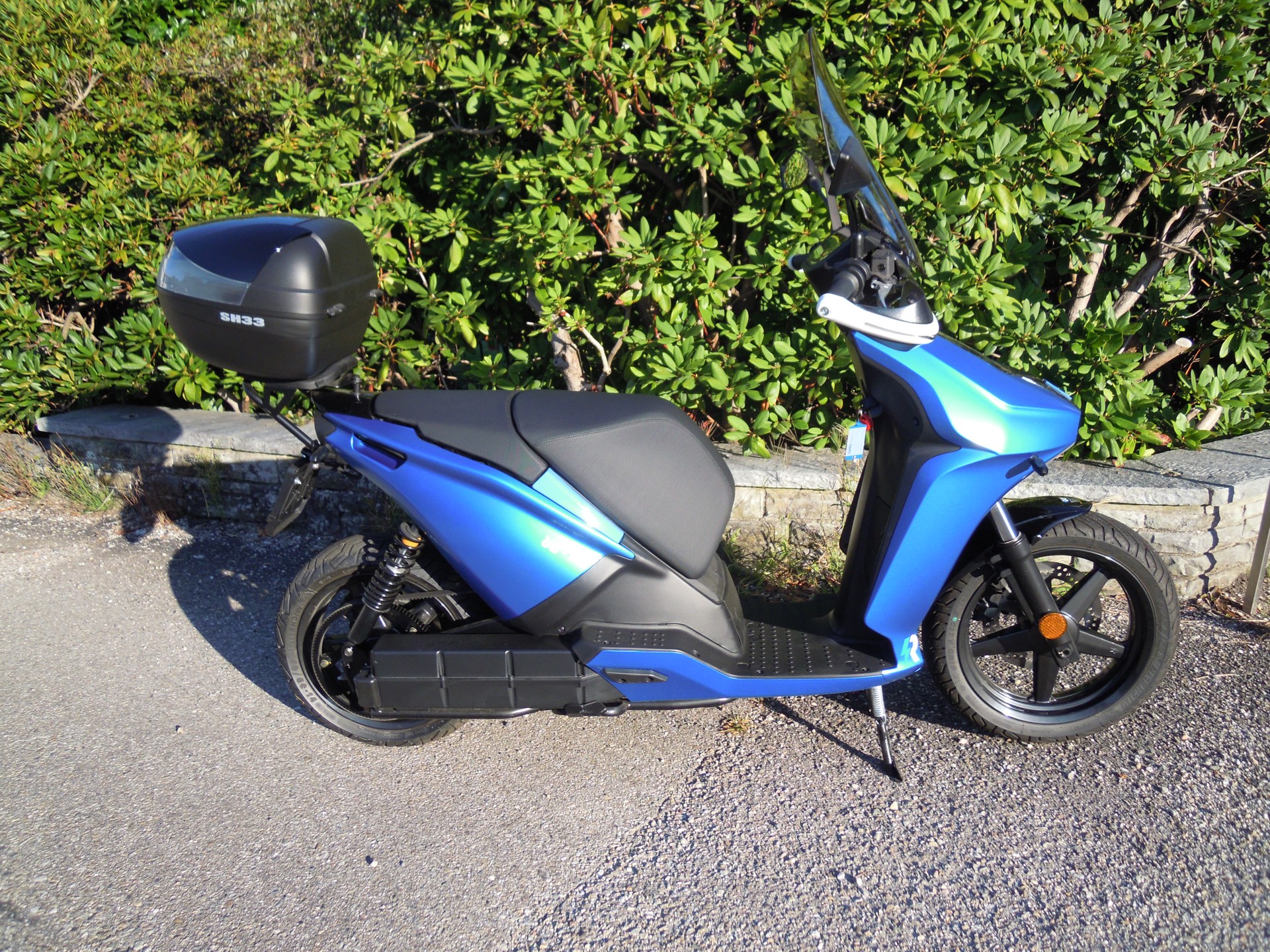 RAY RAY 7.7 3.3kW Rapid Charger und Typ 2-image-0