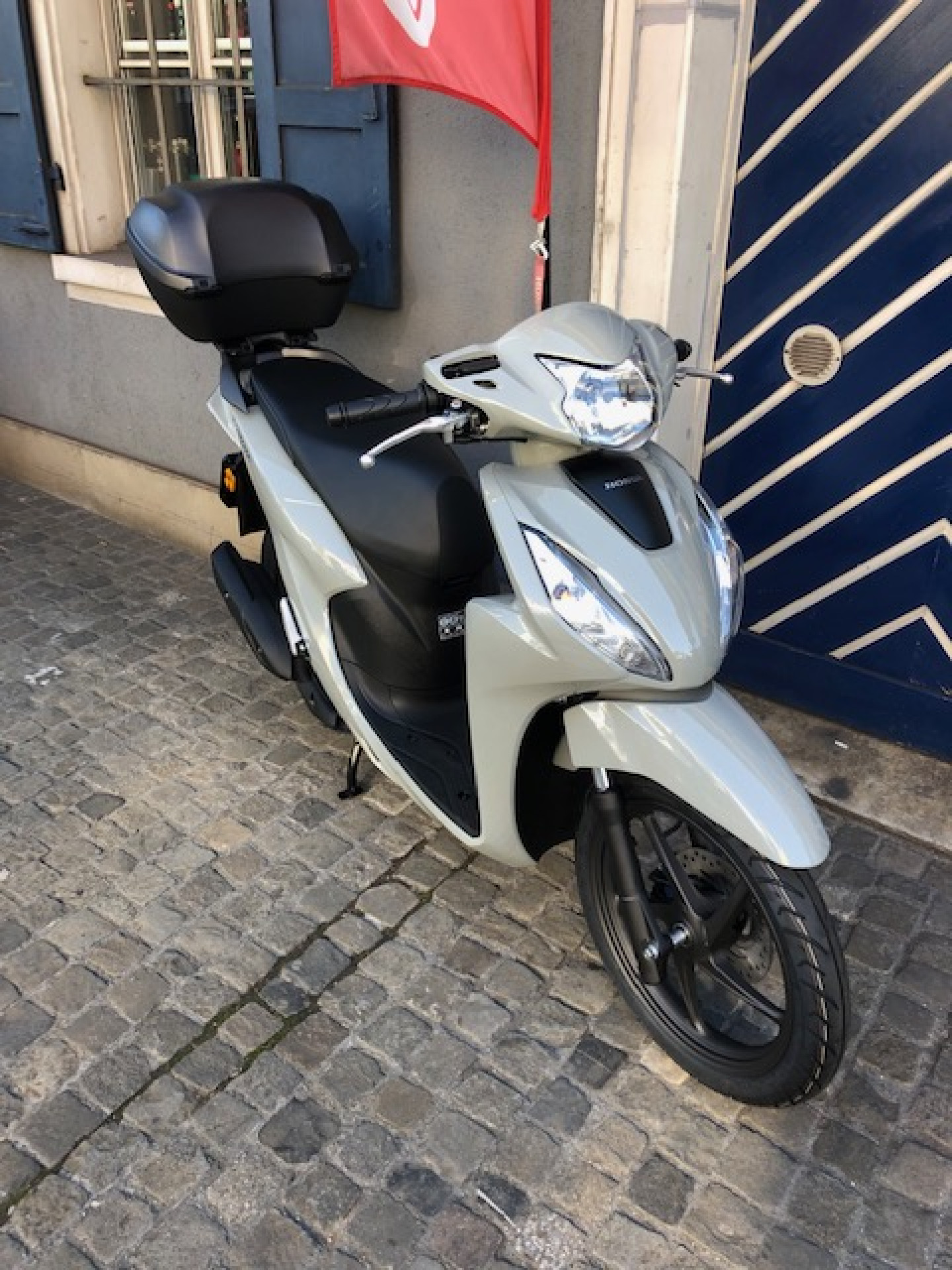 HONDA NSC 110 Vision Modell 2026 Inklusive Top Box-image-1