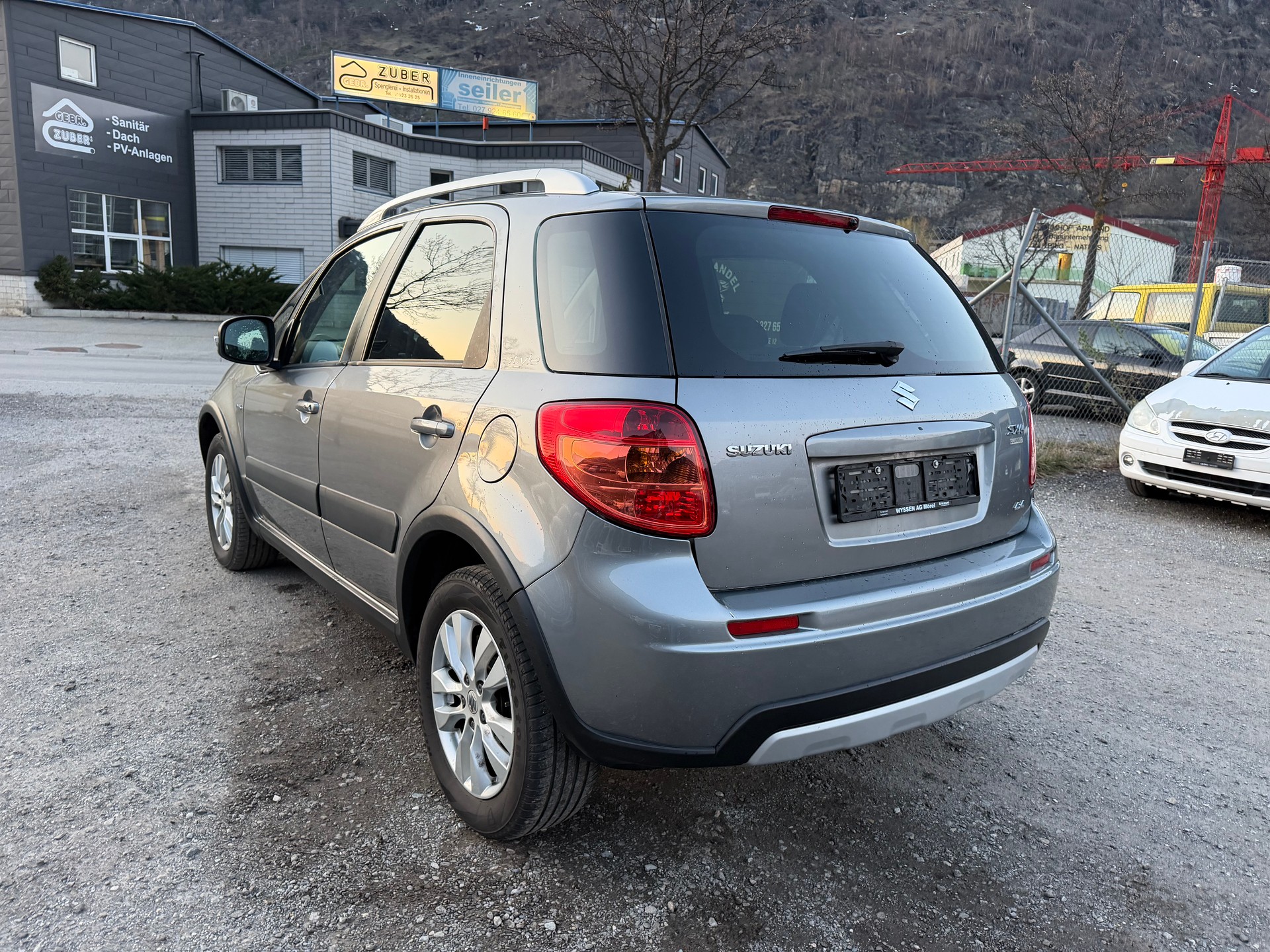 SUZUKI SX4 2.0 TD GL Top 4WD-showroom-element-2