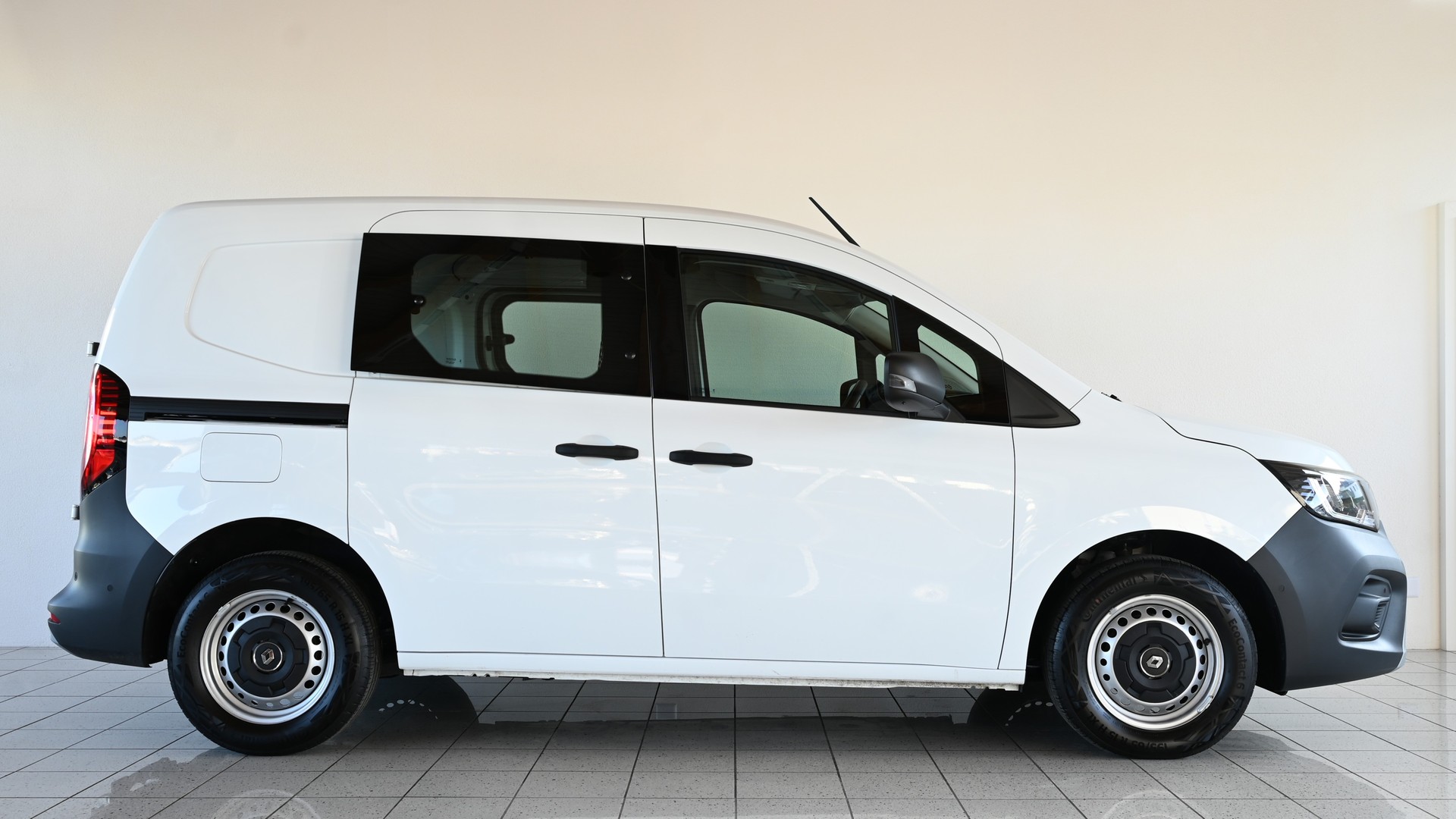 RENAULT Kangoo Van 1.5 dCi 95 Extra-image-4