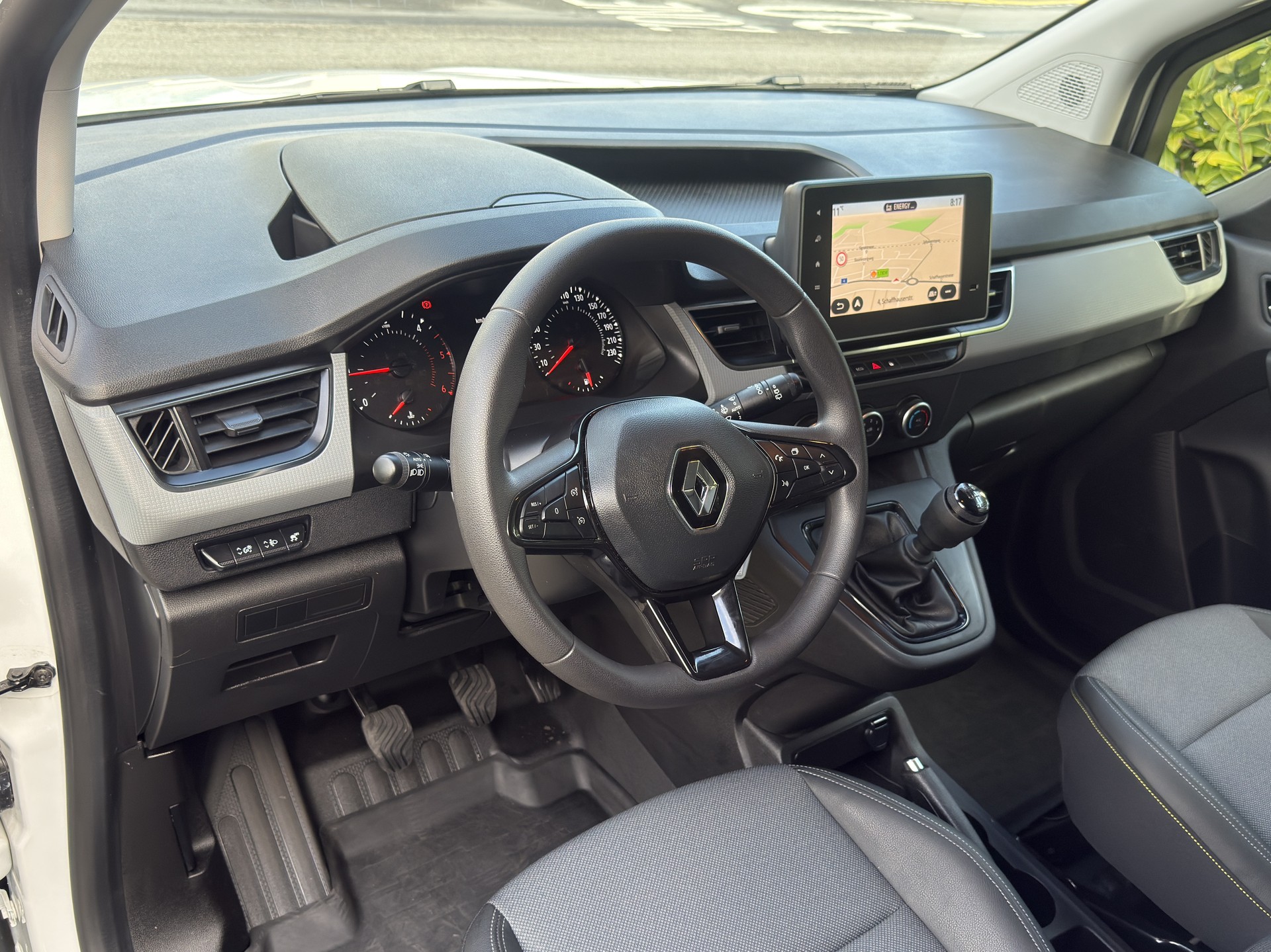 RENAULT Kangoo Van 1.5 dCi 95 Extra-image-8