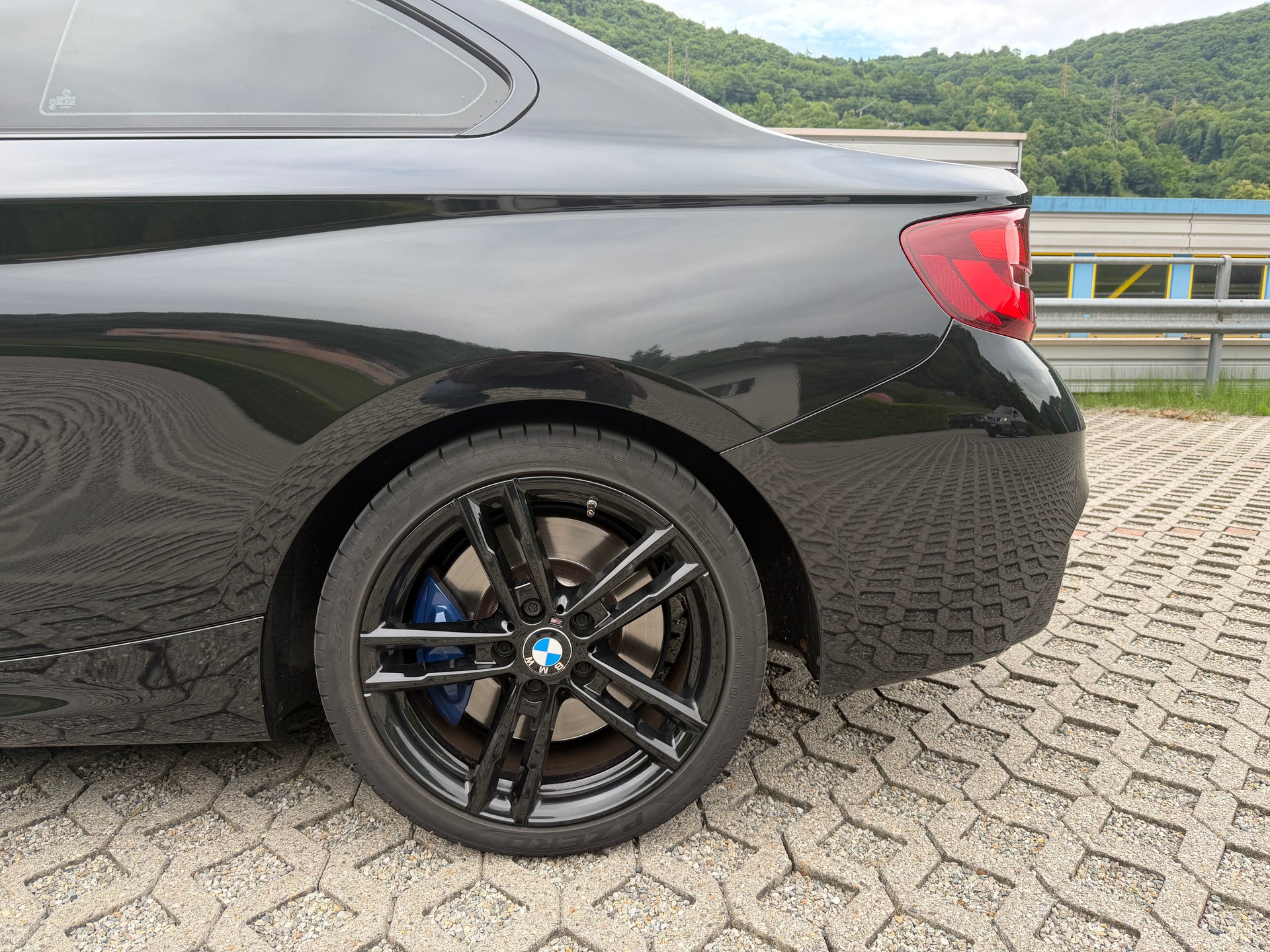 BMW M240-image-6