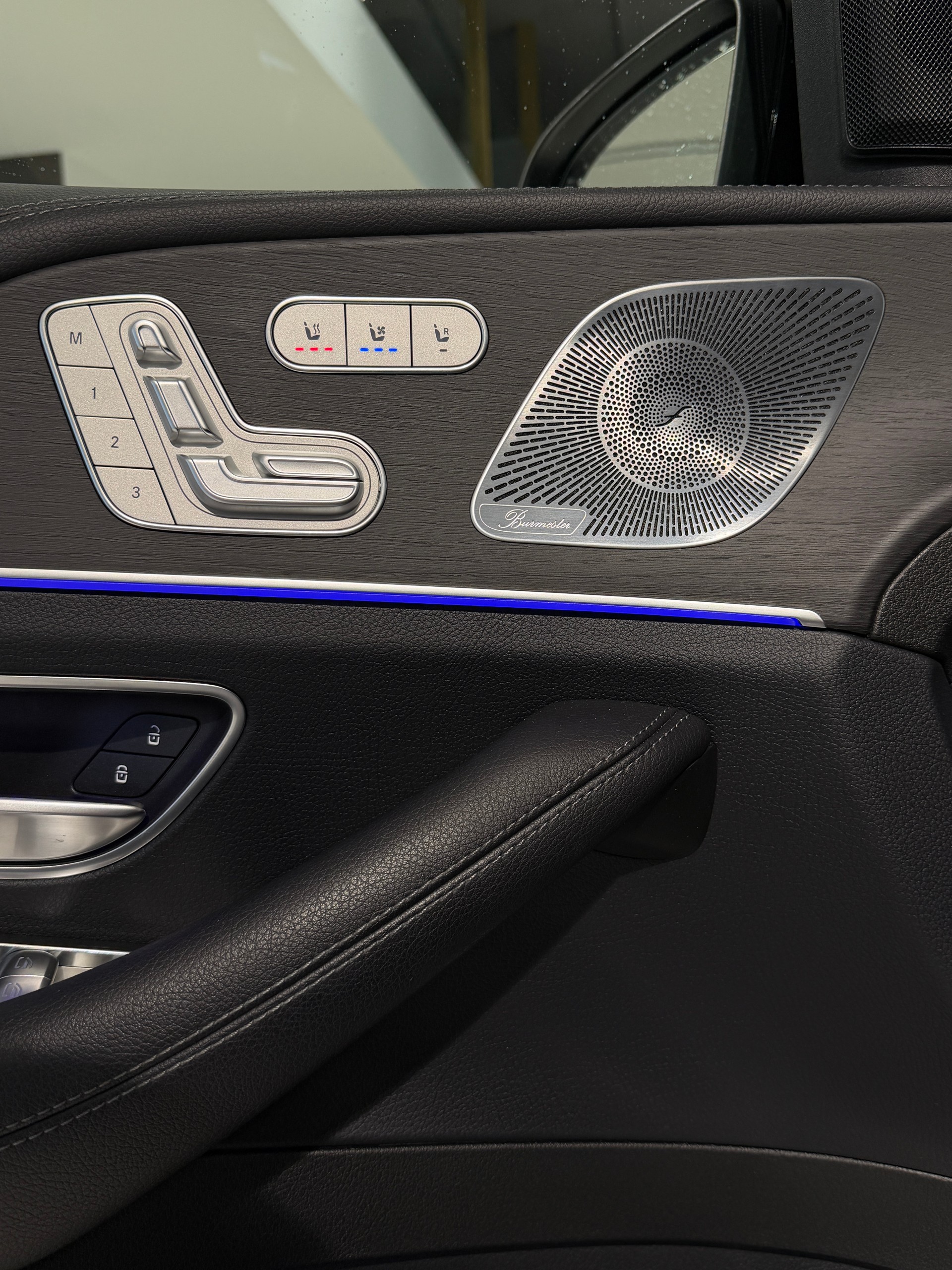 MERCEDES-BENZ GLS 400 d AMG-Line 4Matic 9G-Tronic-image-9