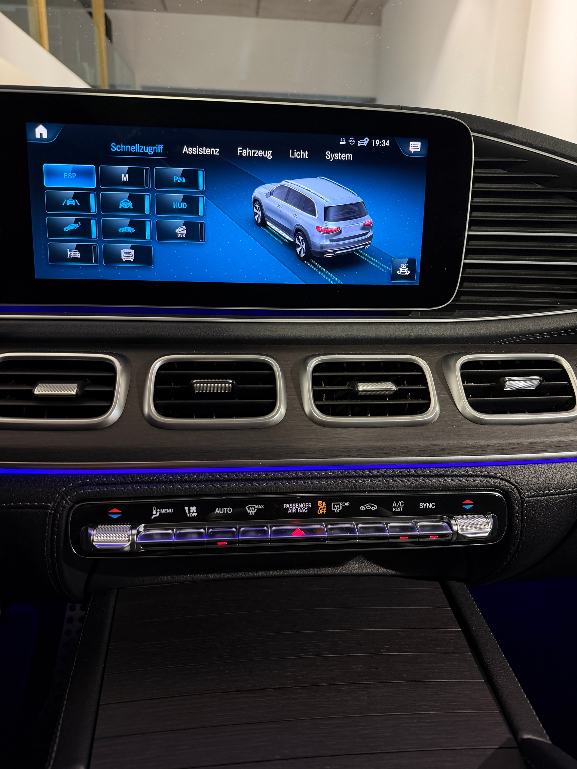 MERCEDES-BENZ GLS 400 d AMG-Line 4Matic 9G-Tronic-image-15