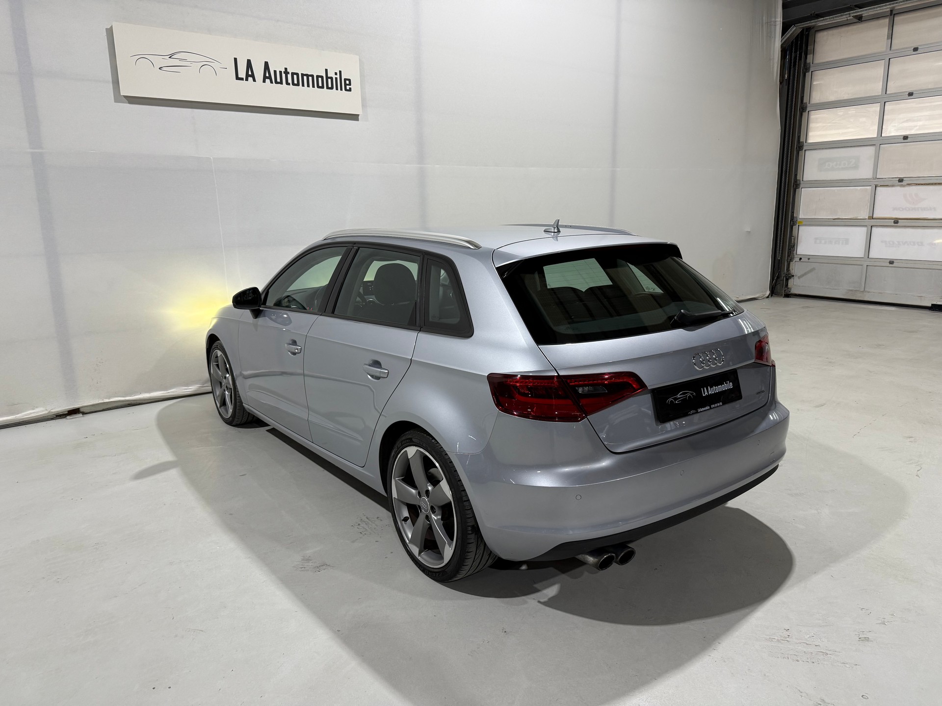 AUDI A3 Sportback 1.8 TFSI Ambition quattro S-tronic-image-9