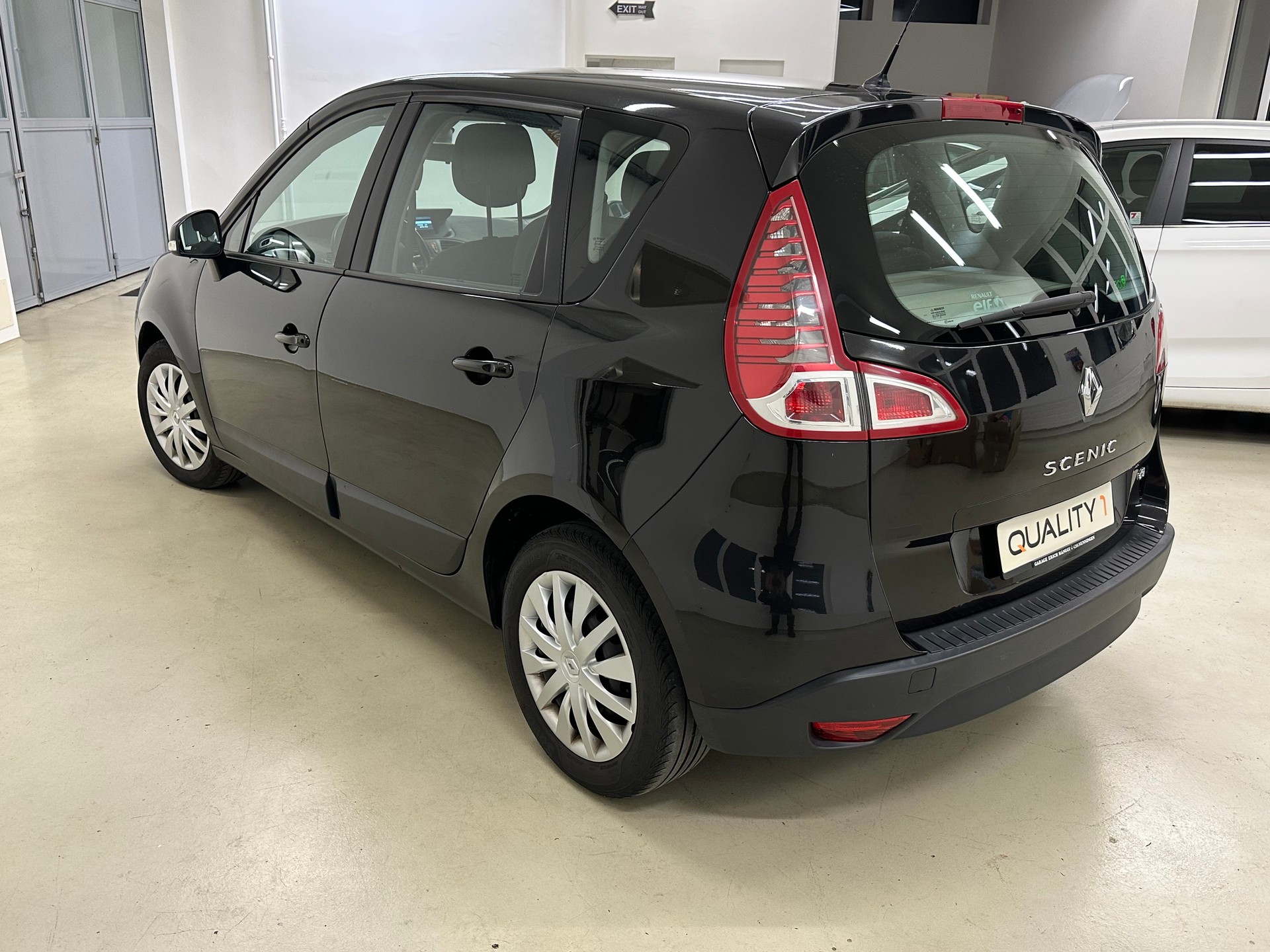 RENAULT Scénic 1.5 dCi Expression-image-4