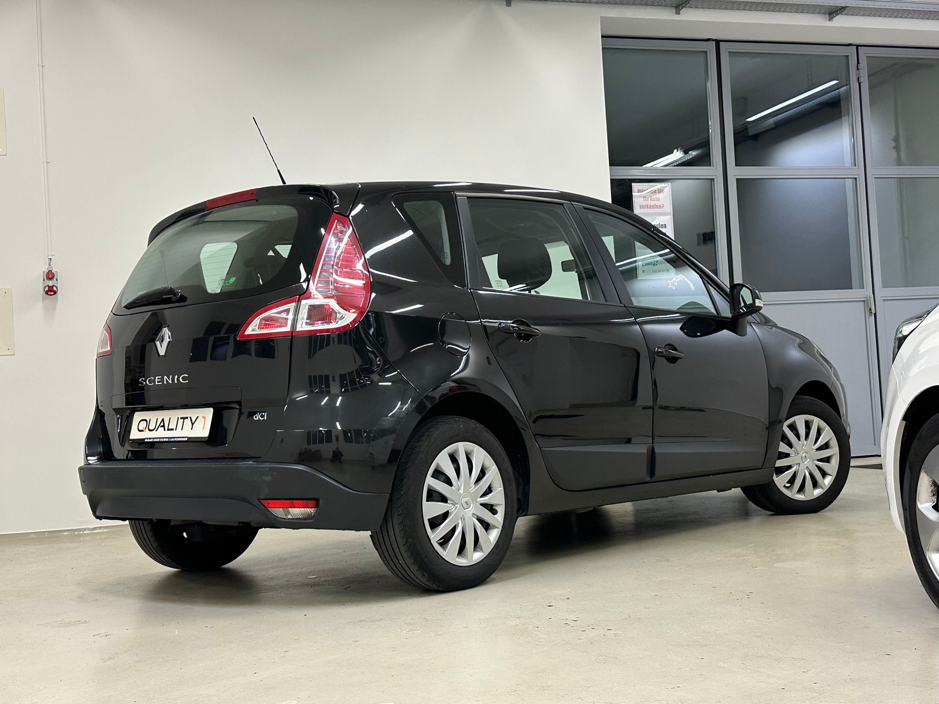 RENAULT Scénic 1.5 dCi Expression-showroom-element-3