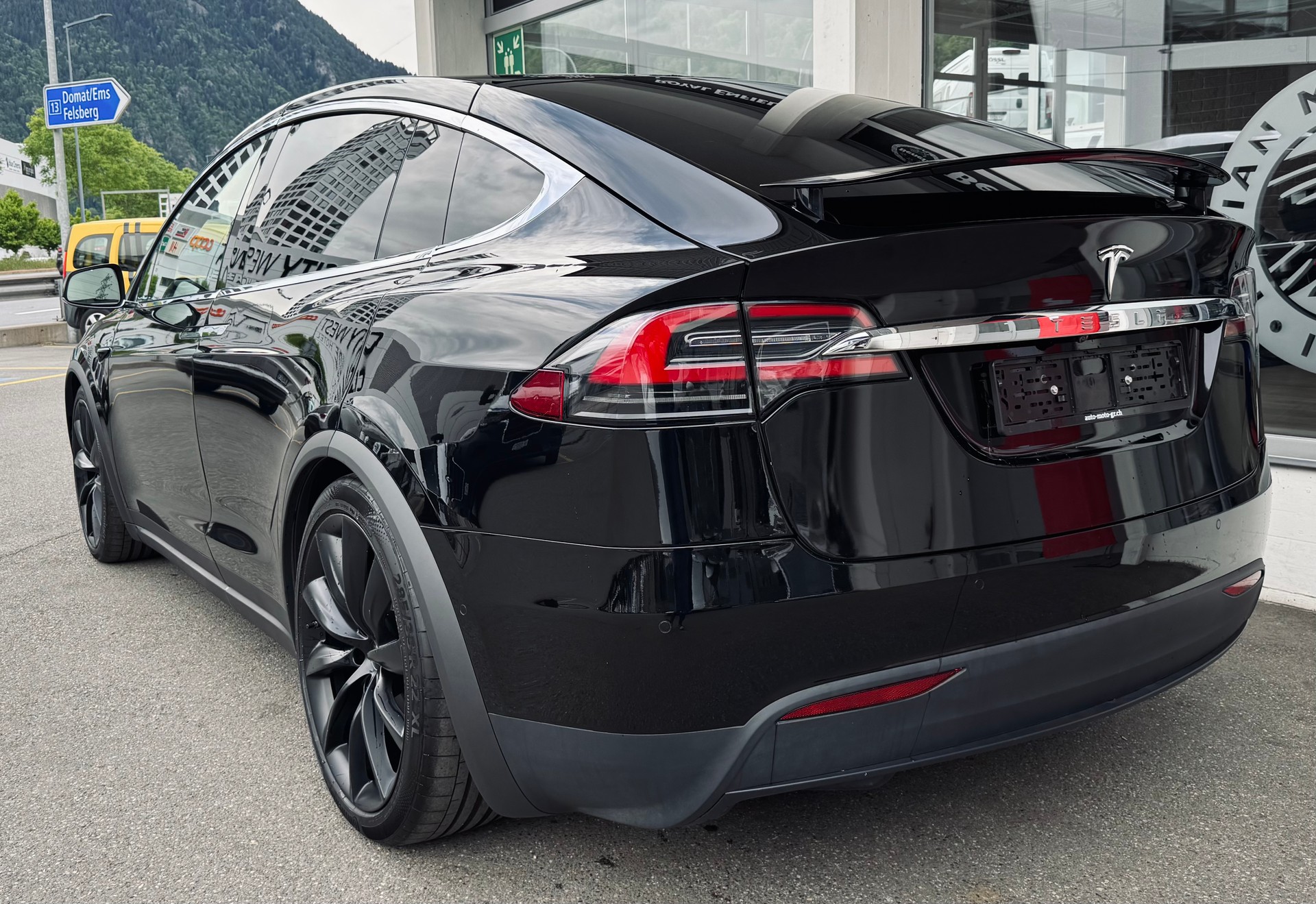 TESLA Model X 100 D-image-5