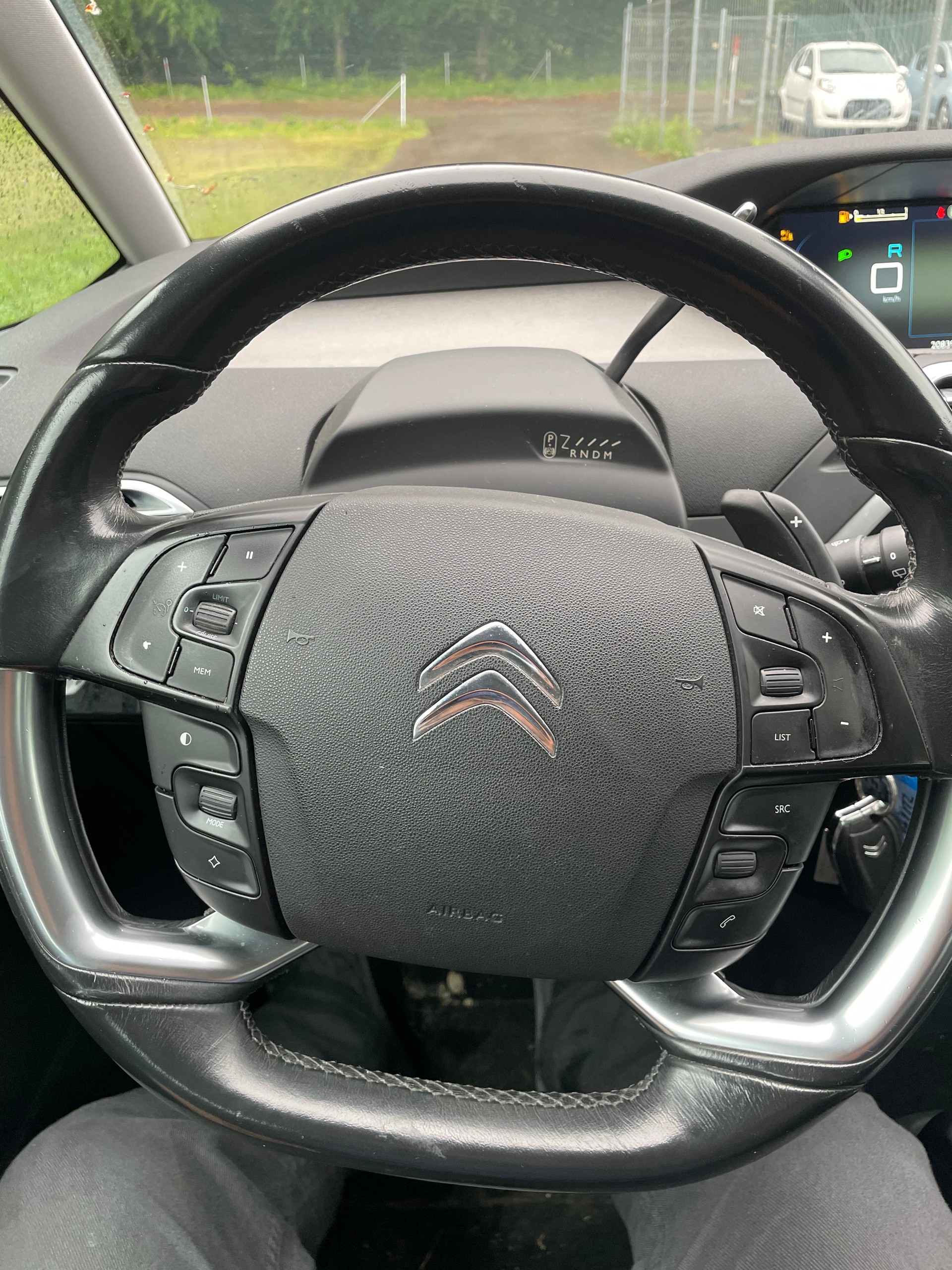 CITROEN Grand C4 Picasso 1.6i 16V e-THP Exclusive-image-6