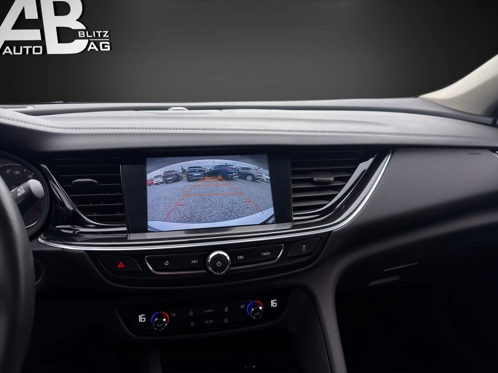 OPEL Insignia 2.0 CDTI Sports Tourer Edition-image-11