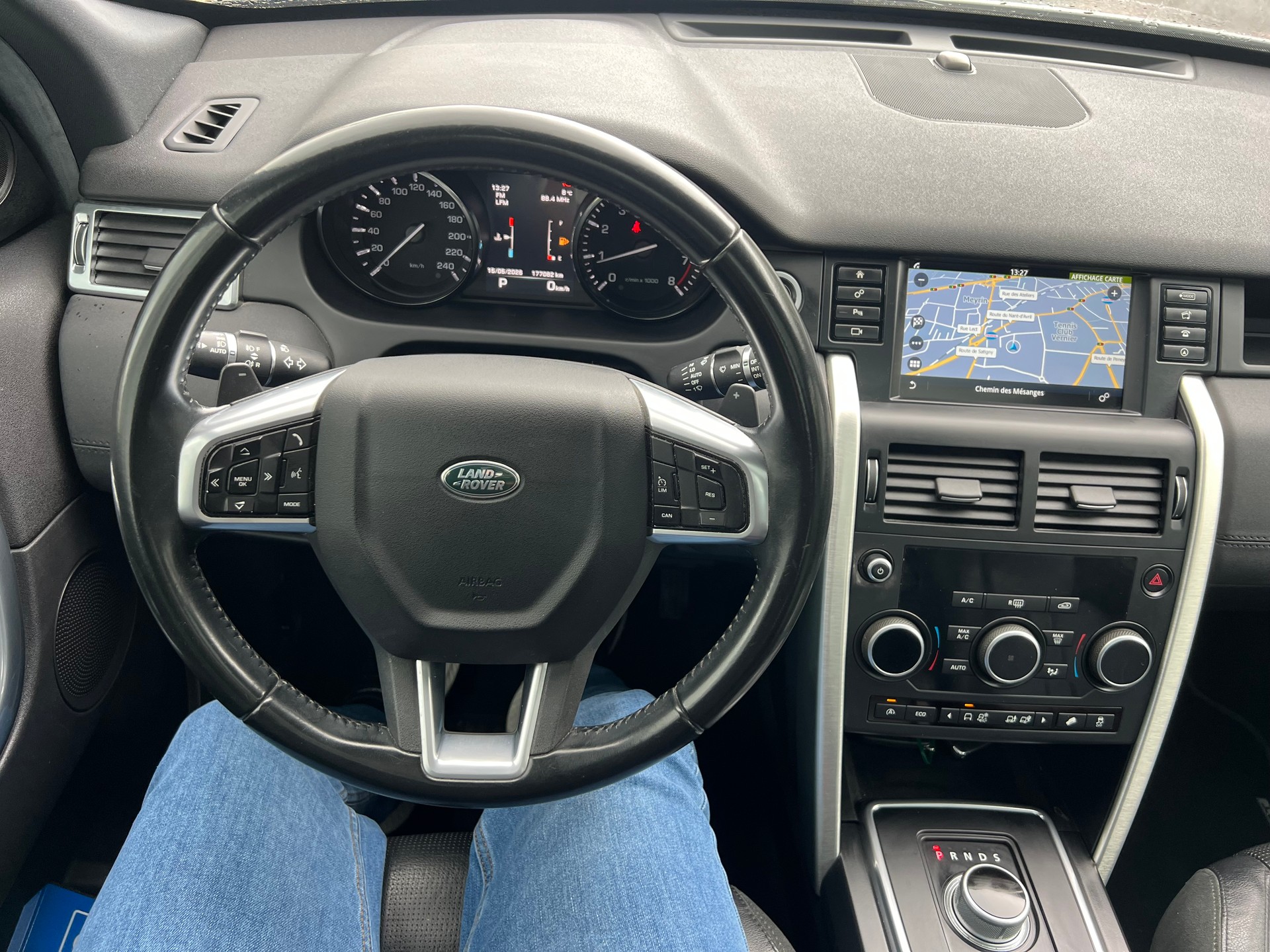 LAND ROVER Discovery Sport 2.0 Si4 HSE AT9-image-11