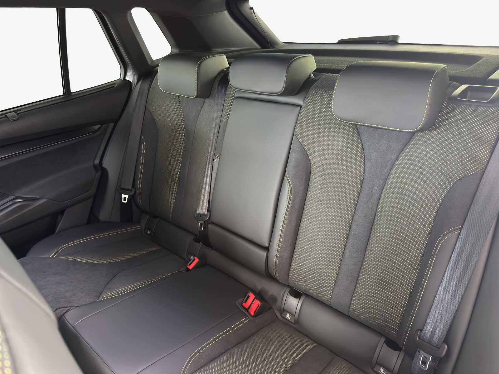 SKODA Elroq RS 4x4-image-11