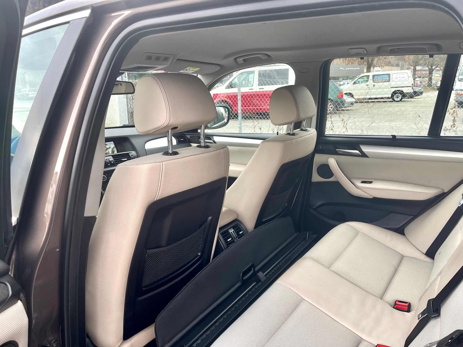BMW X3 xDrive 20i Steptronic-image-24