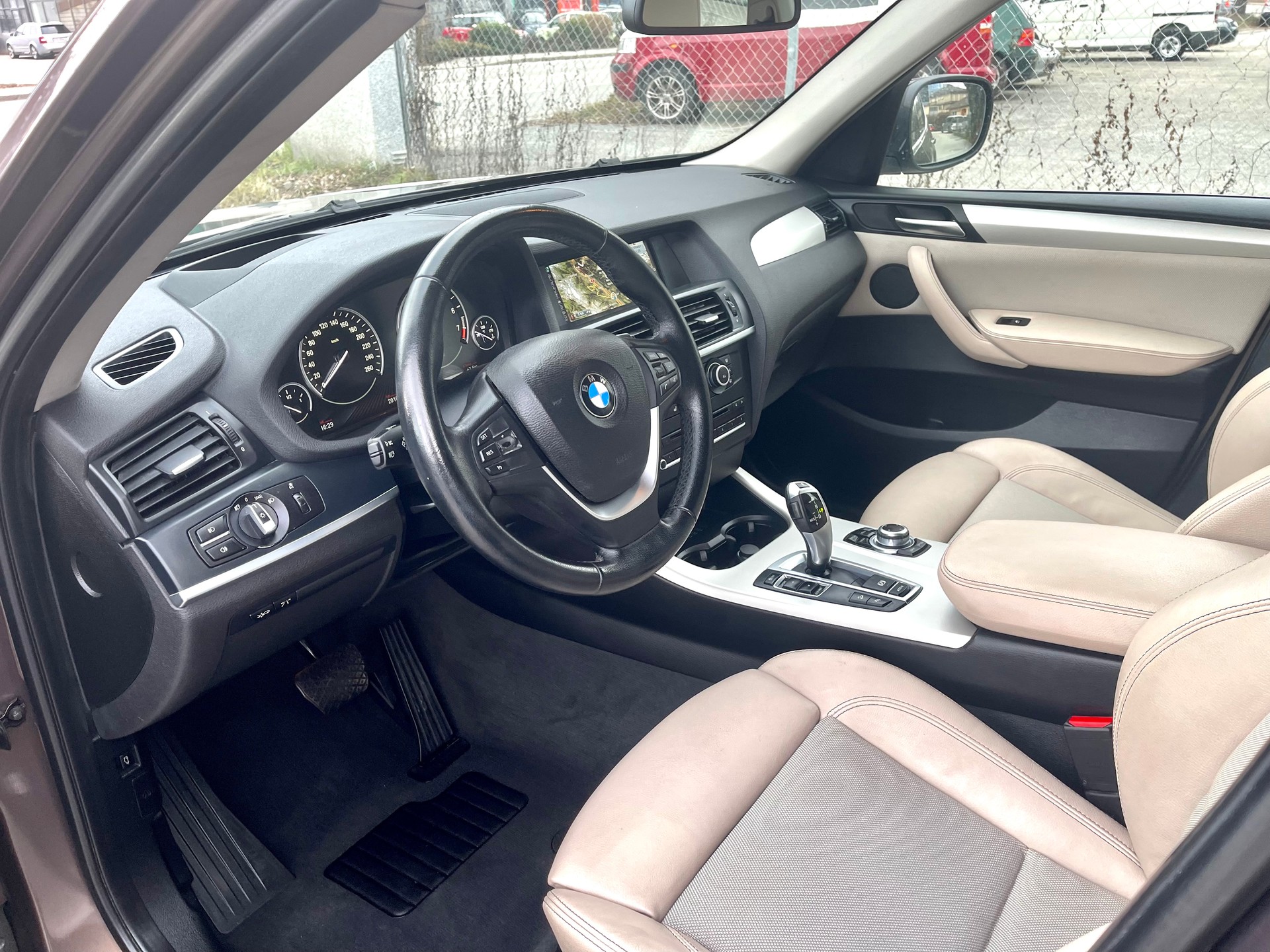 BMW X3 xDrive 20i Steptronic-image-11
