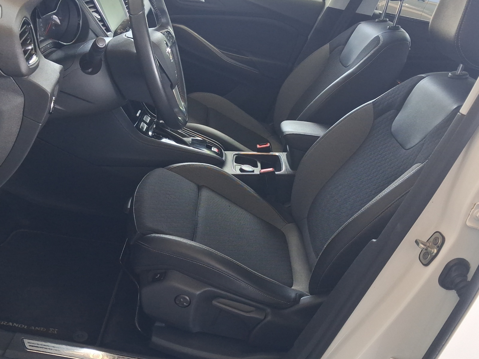 OPEL Grandland X 2.0 CDTi Ultimate-image-6