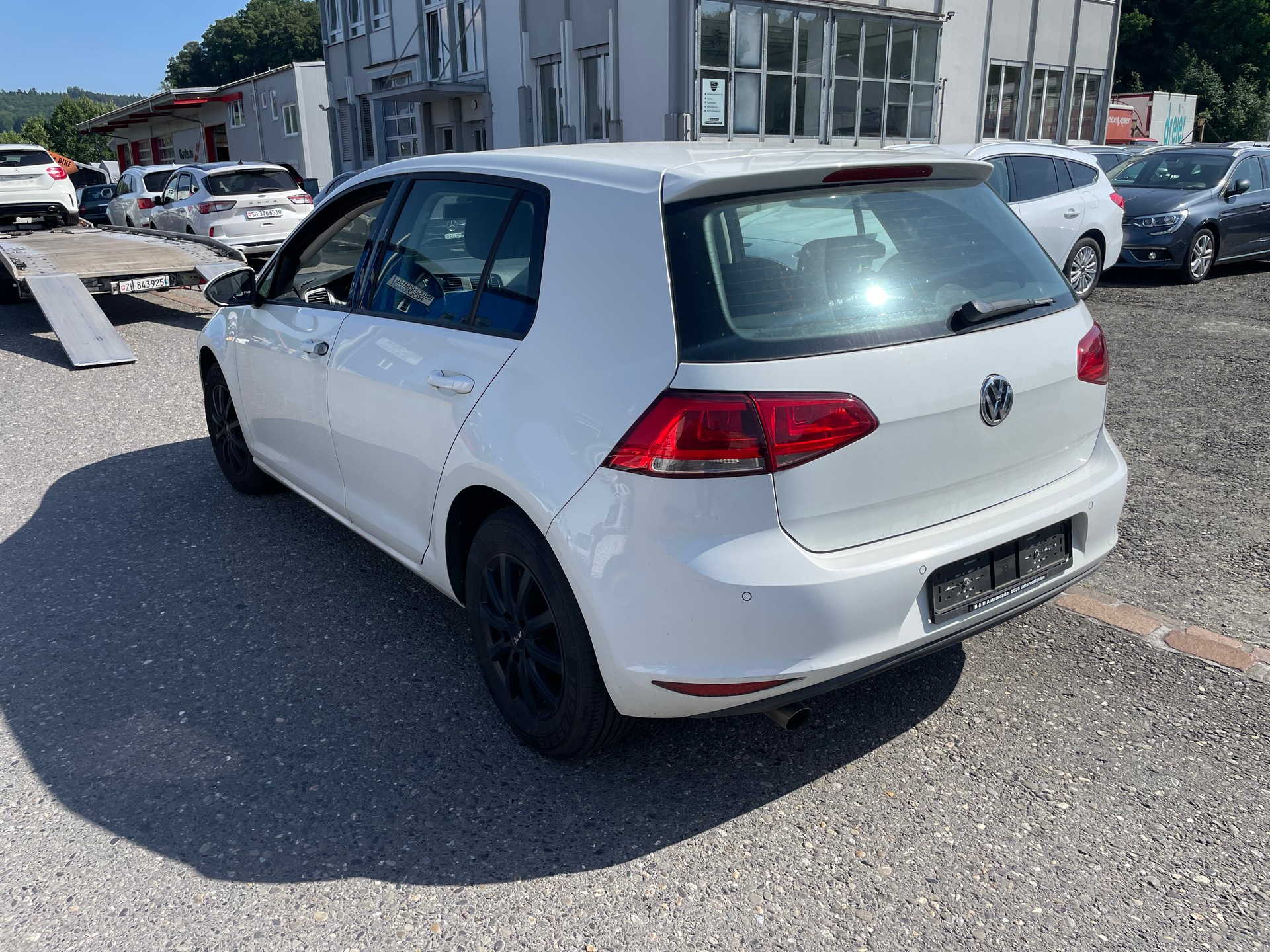 VW Golf 1.6 TDI Trendline DSG-image-4