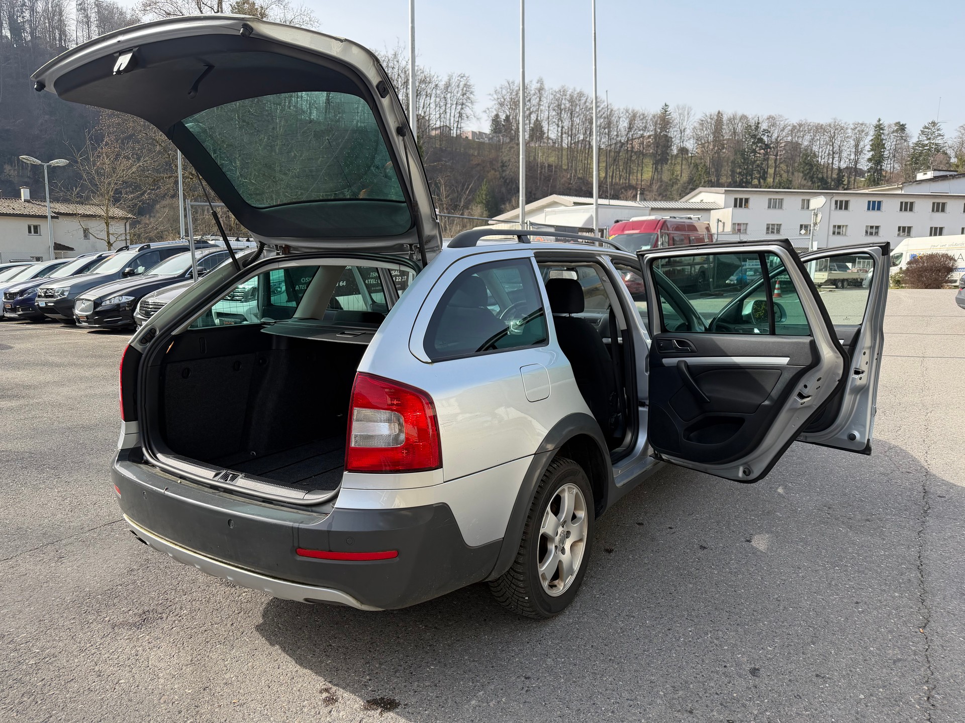 SKODA Octavia Scout 1.8 FSI 4x4-image-18