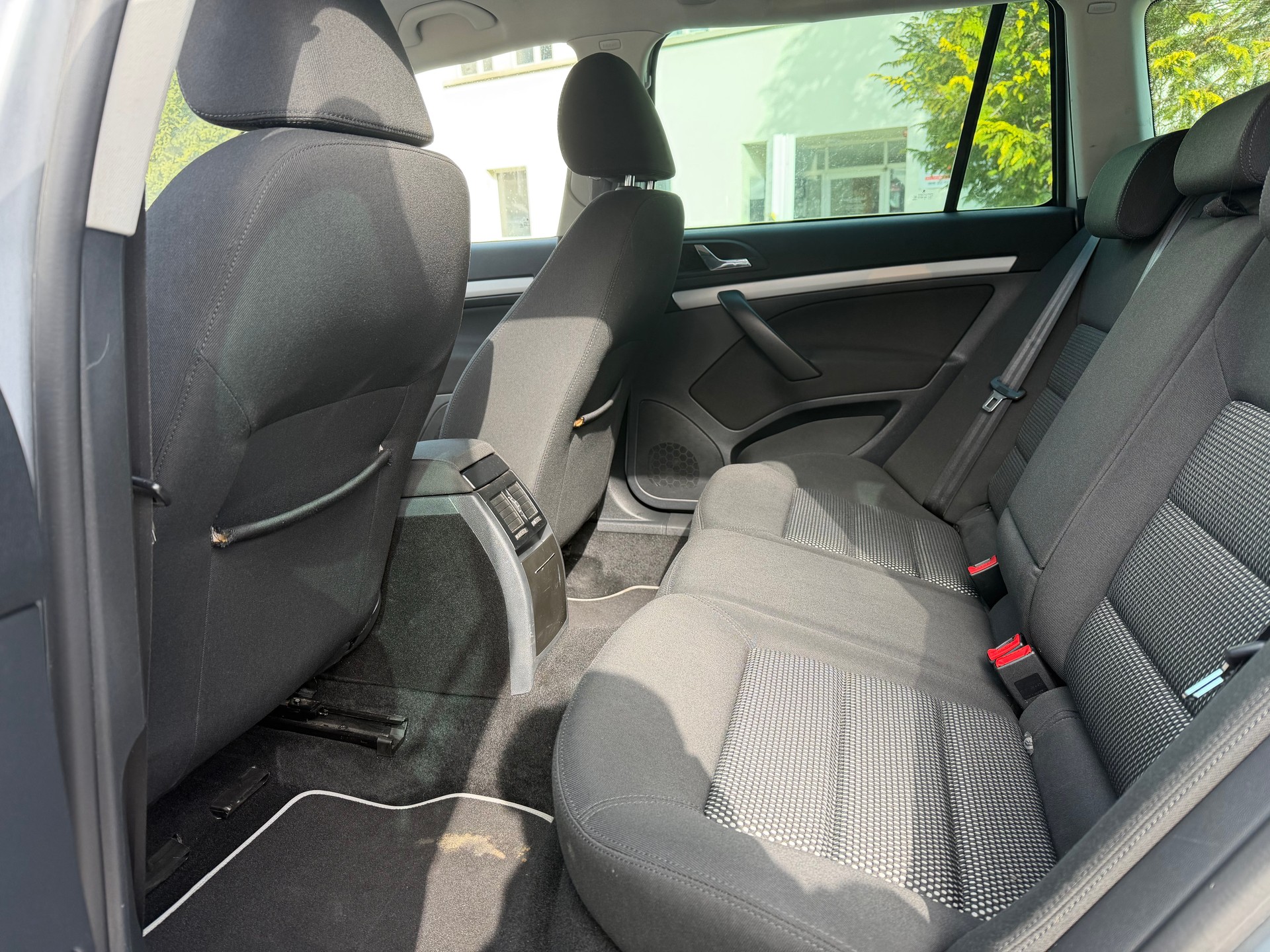 SKODA Octavia Scout 1.8 FSI 4x4-image-9