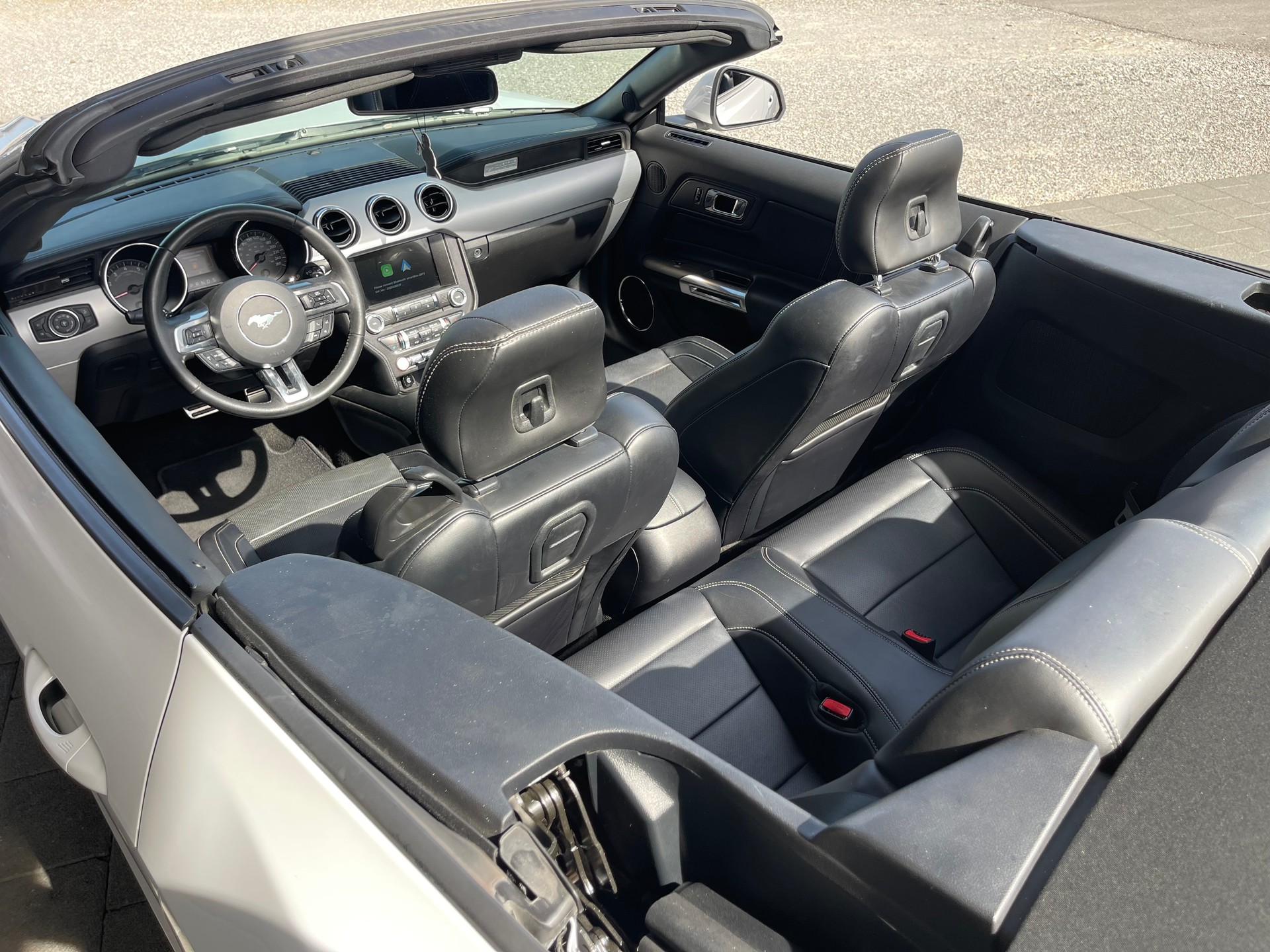 FORD Mustang Convertible 2.3 Automat-image-15