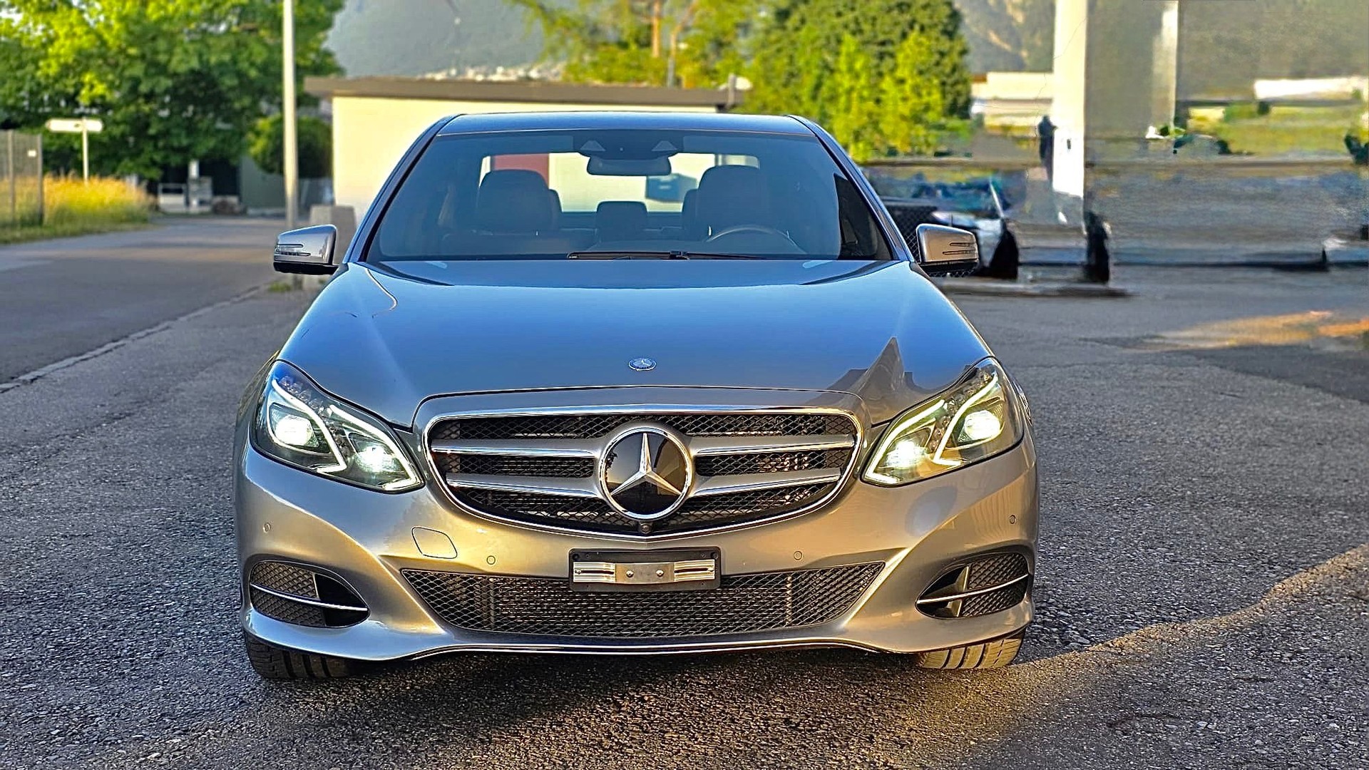 MERCEDES-BENZ E 400 Avantgarde 4Matic 7G-Tronic