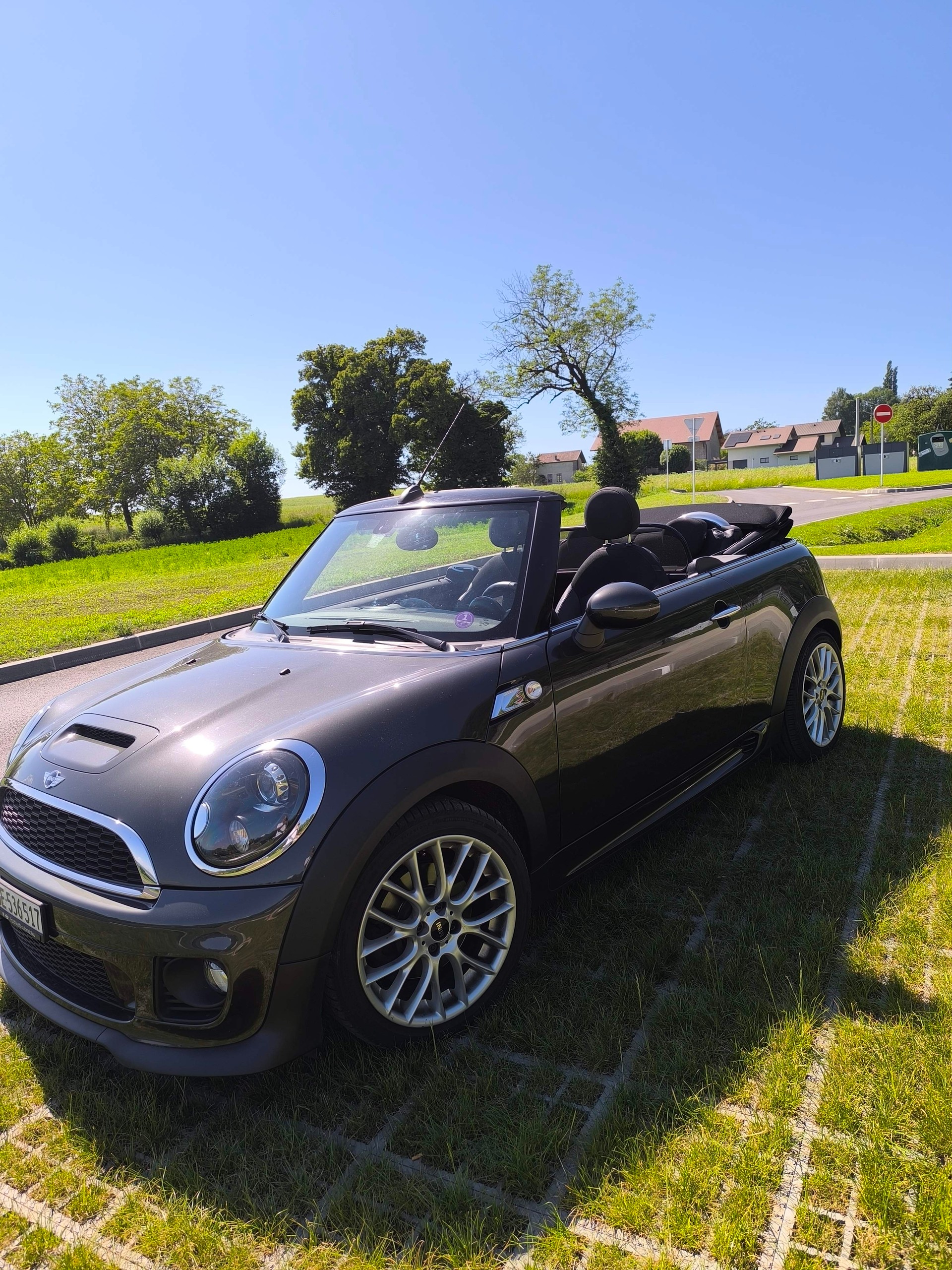MINI 1.6i Cooper S-image-2