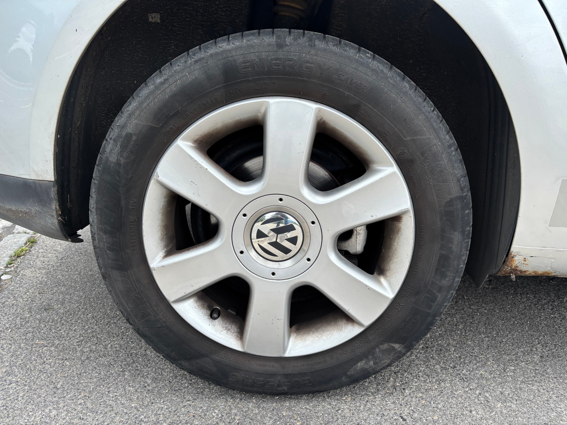 VW Touran 2.0 FSI Trendline-image-15