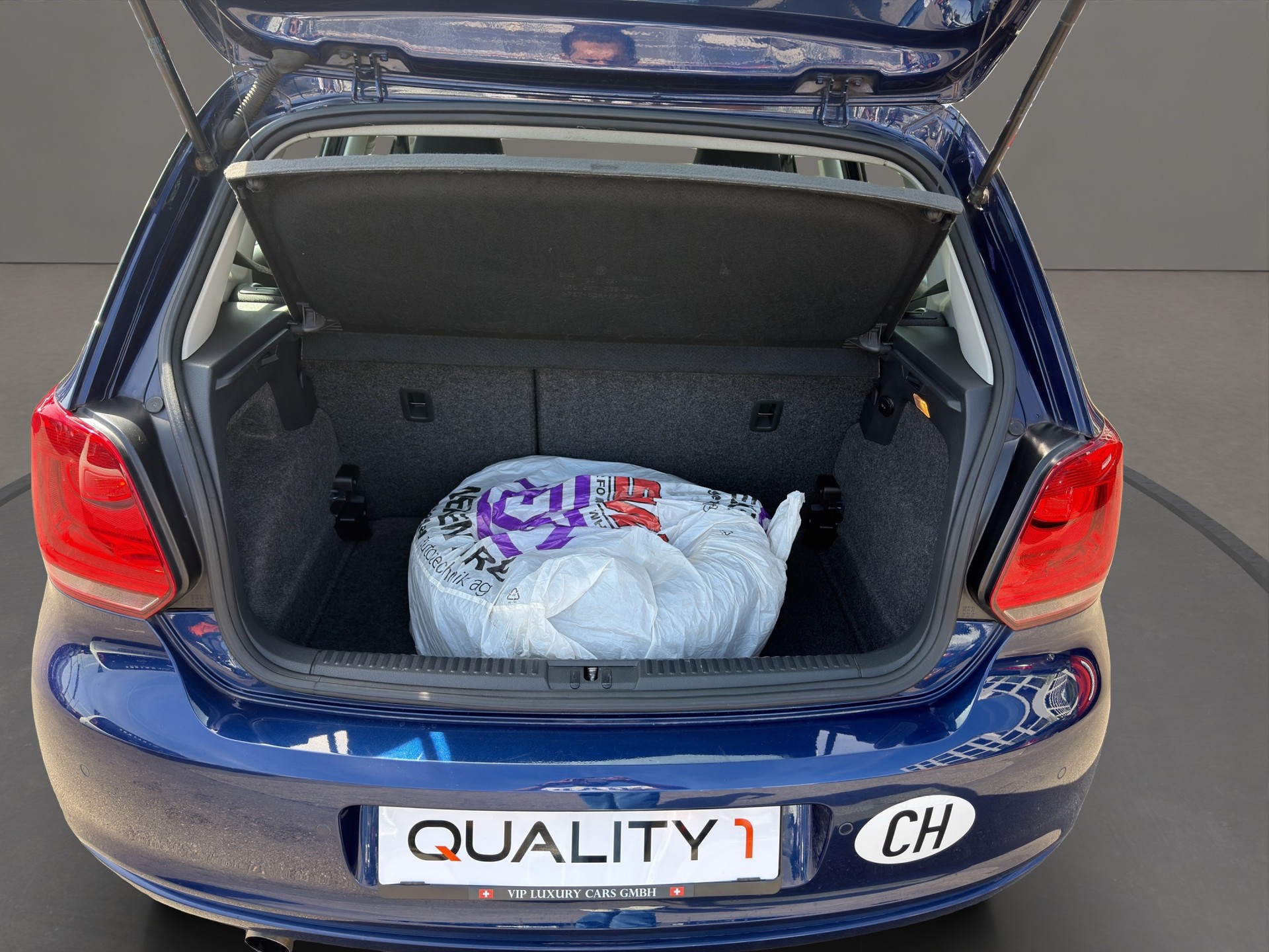 VW Polo 1.4 16V Highline-image-8