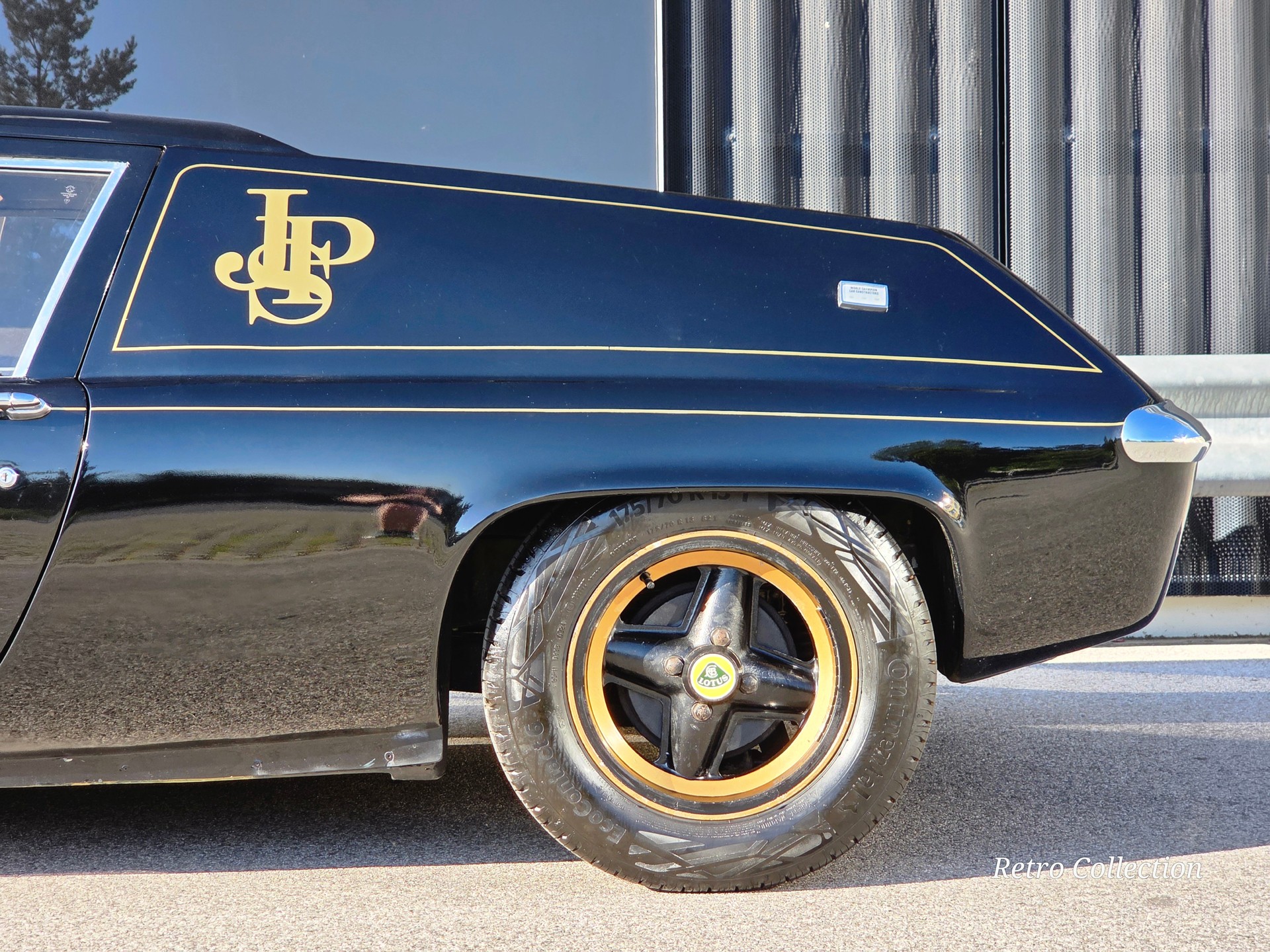LOTUS Europe saloon - déco John Player Special - excellent état - moteur refait à neuf - expertisée vétéran 09.25.-image-7