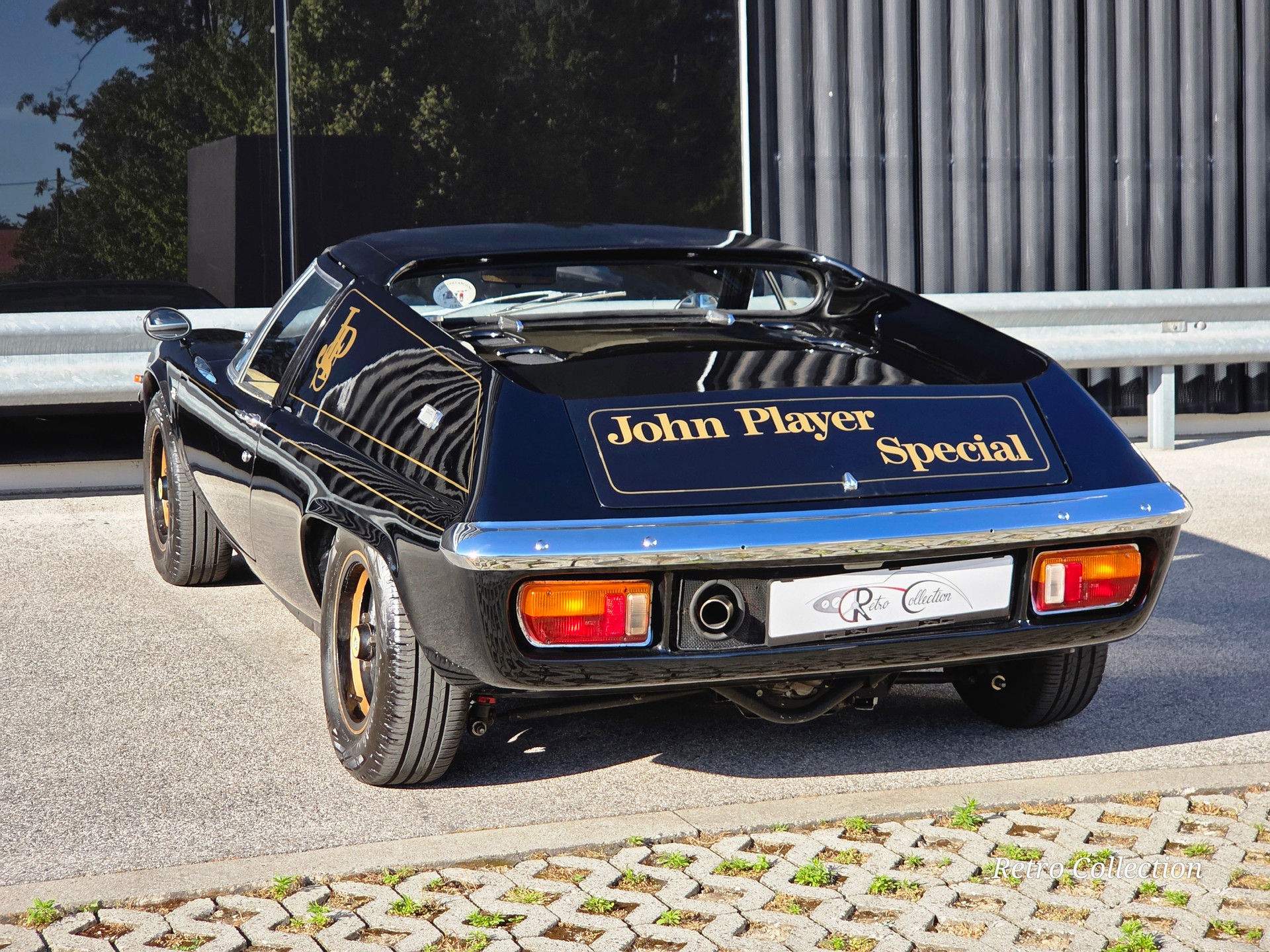 LOTUS Europe saloon - déco John Player Special - excellent état - moteur refait à neuf - expertisée vétéran 09.25.-image-5