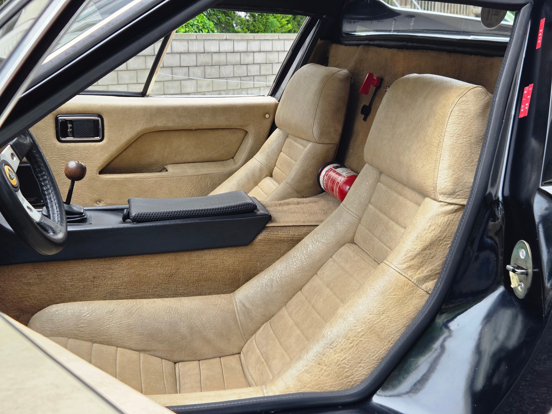 LOTUS Europe saloon - déco John Player Special - excellent état - moteur refait à neuf - expertisée vétéran 09.25.-image-11