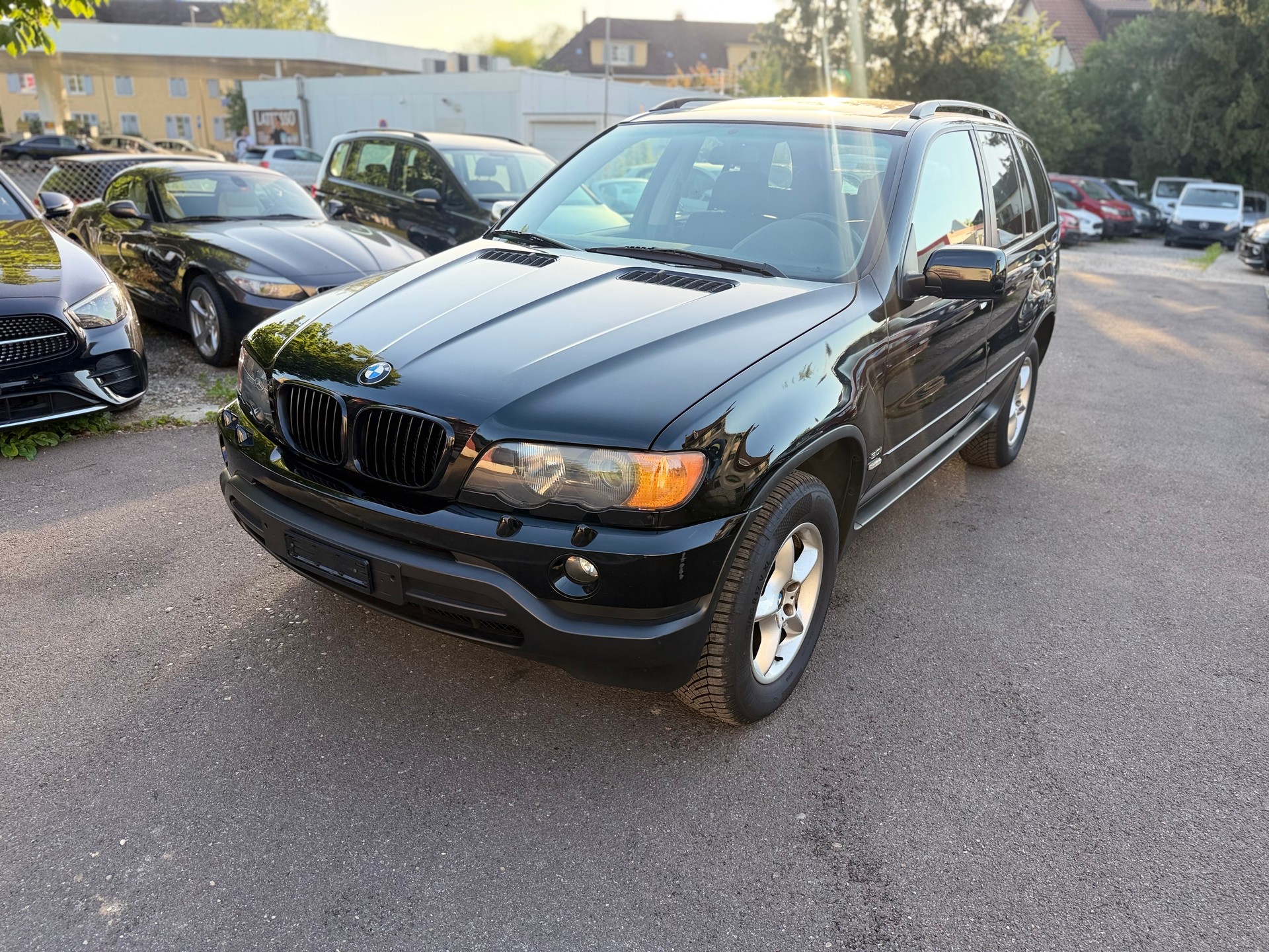 BMW X5 3.0i-image-1