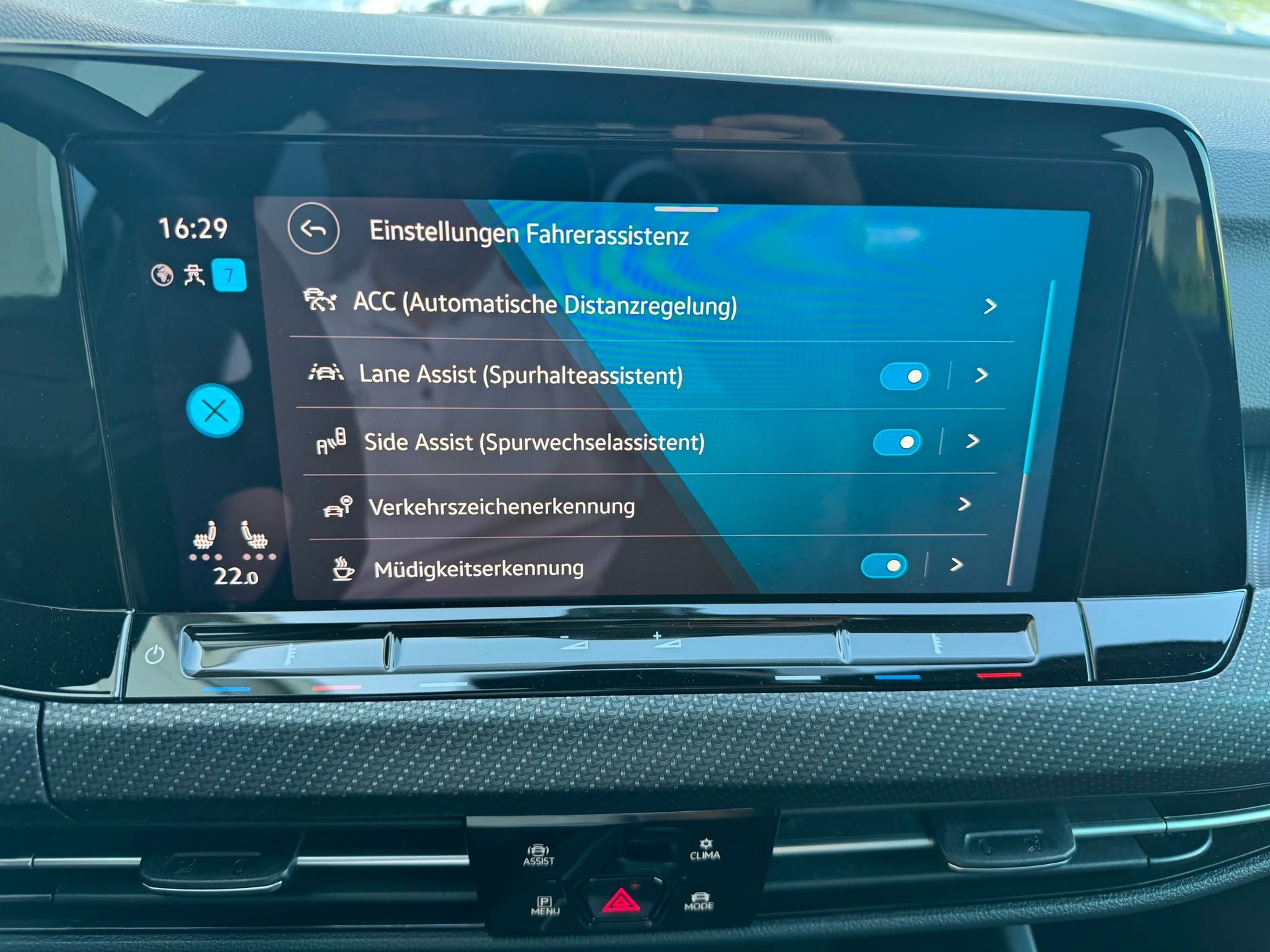 VW Golf Variant 2.0 TSI R-Line DSG 4Motion-image-12