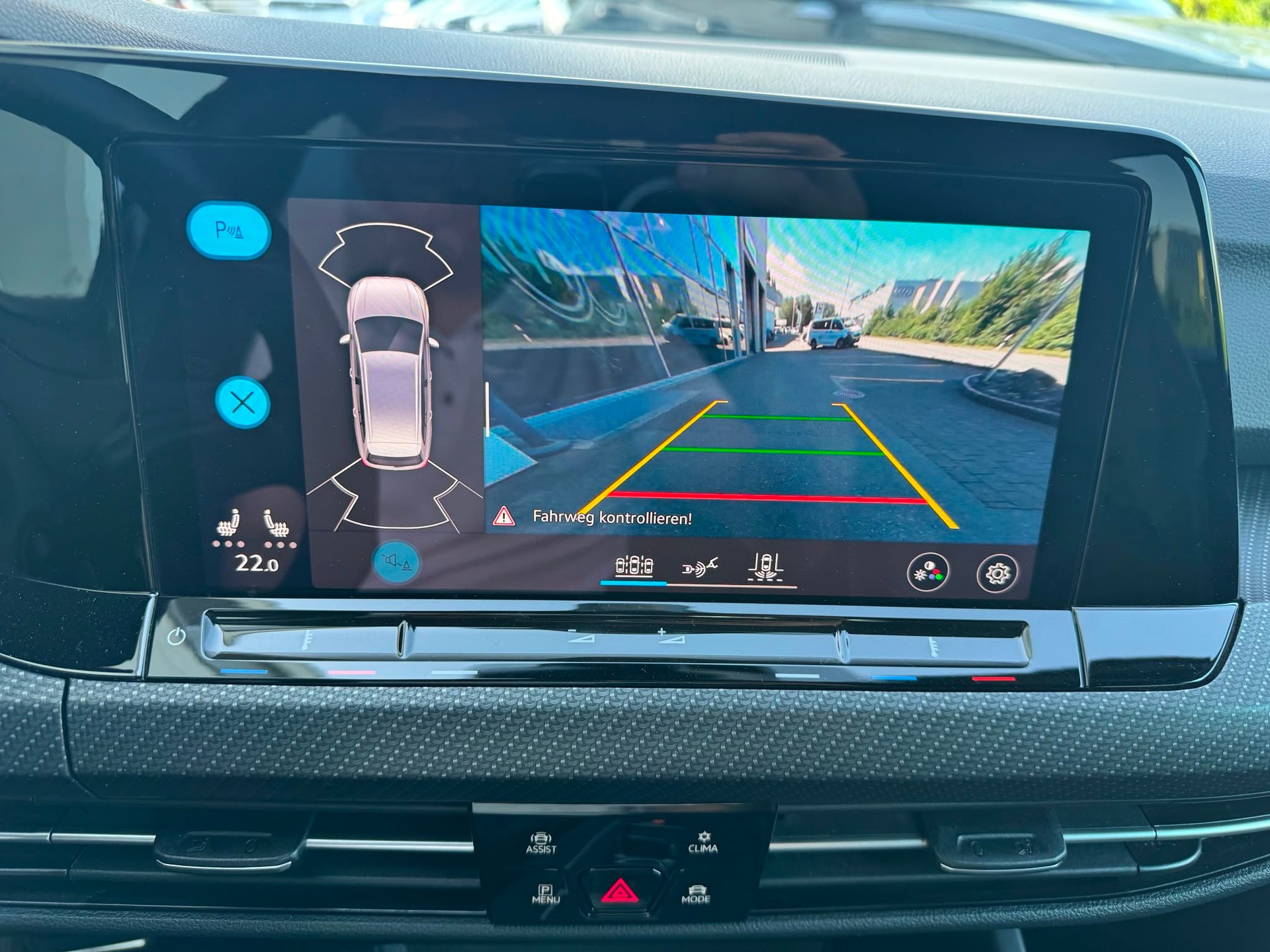VW Golf Variant 2.0 TSI R-Line DSG 4Motion-image-11