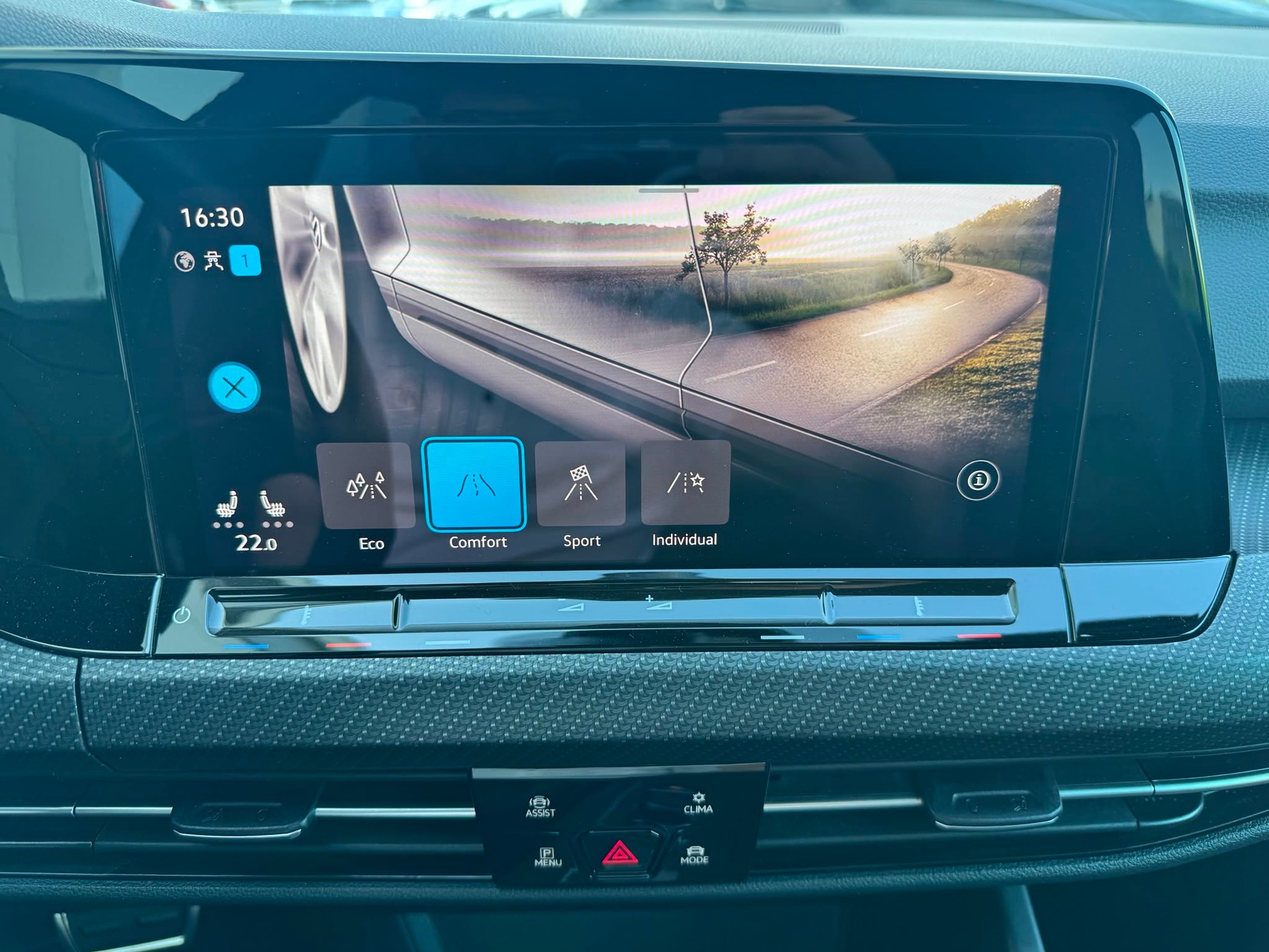 VW Golf Variant 2.0 TSI R-Line DSG 4Motion-image-15